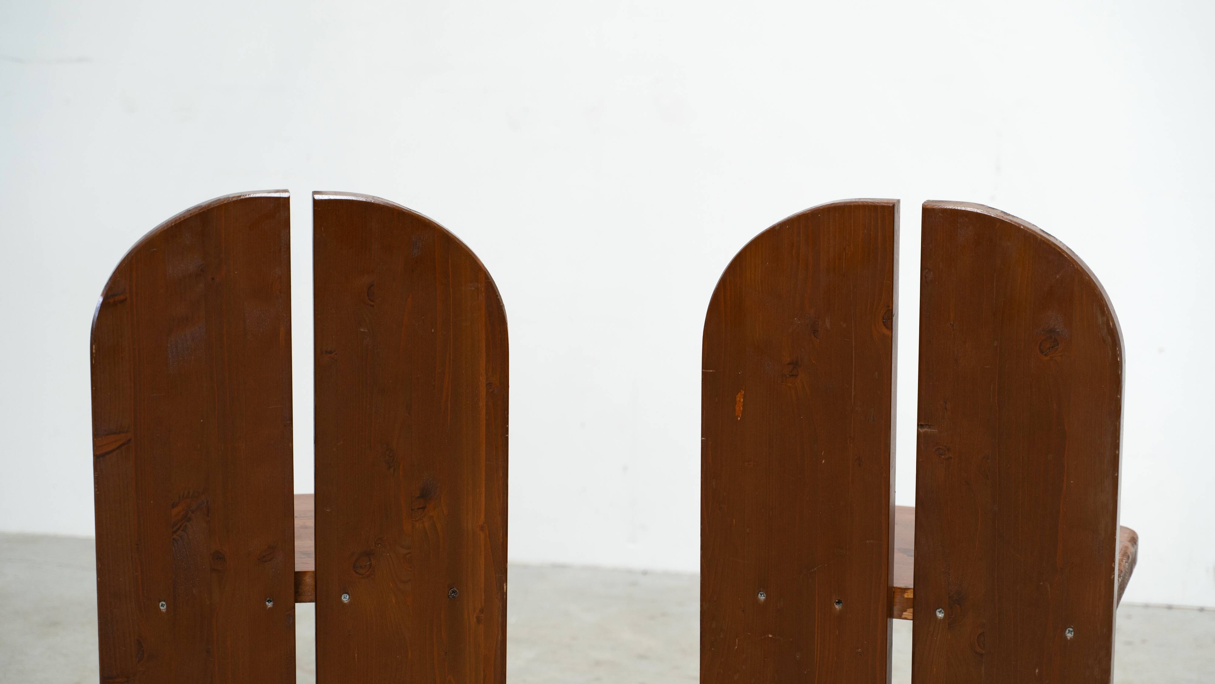 Ensemble de deux chaises de salle à manger sculpturales