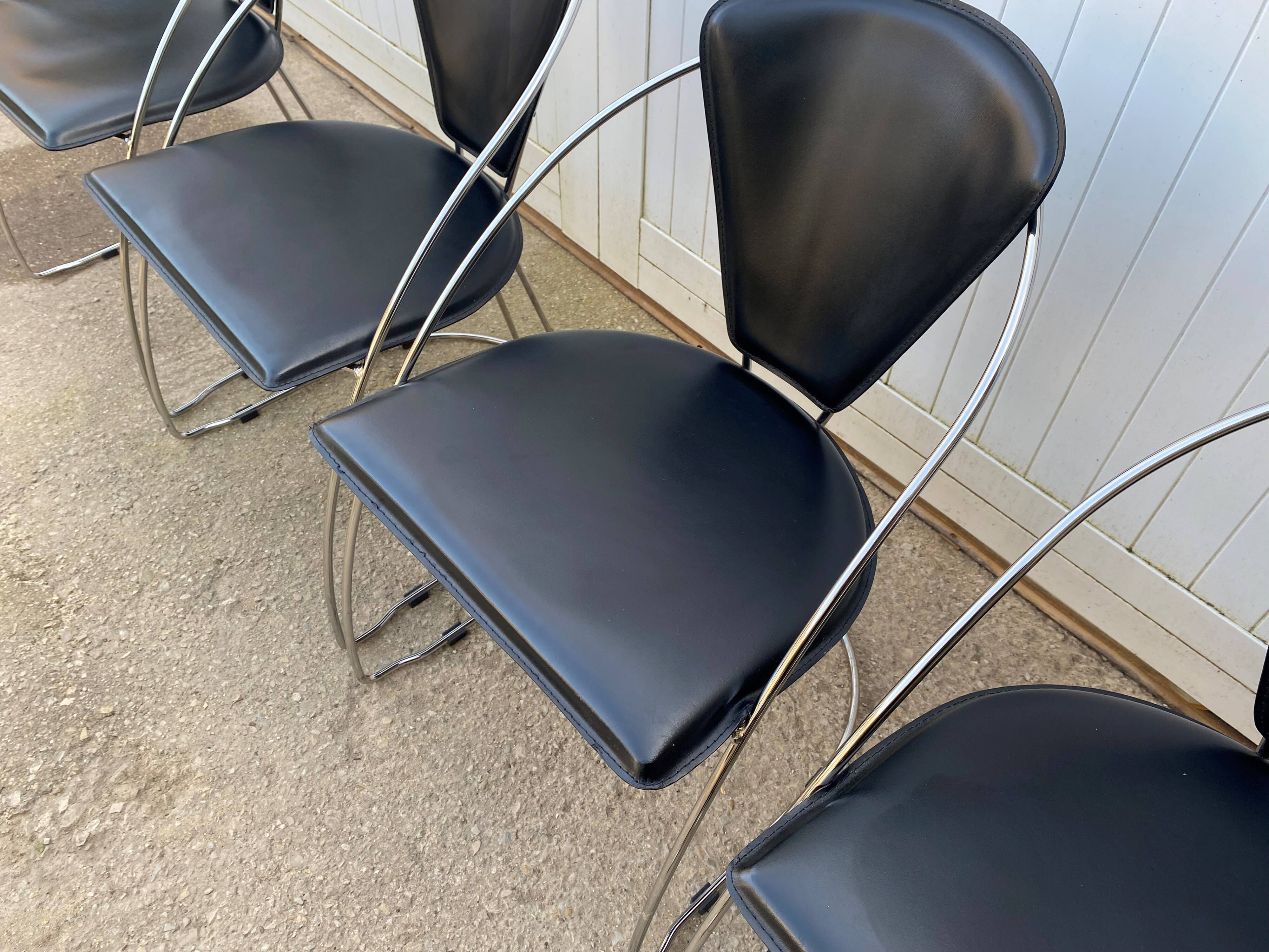 4 Linda armchairs by Arrben in black leather and chrome steel, 1980