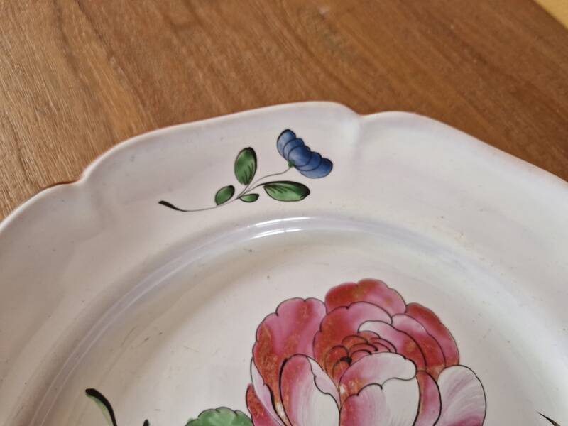 Niderviller Beyerlé faience plate - 18th century period