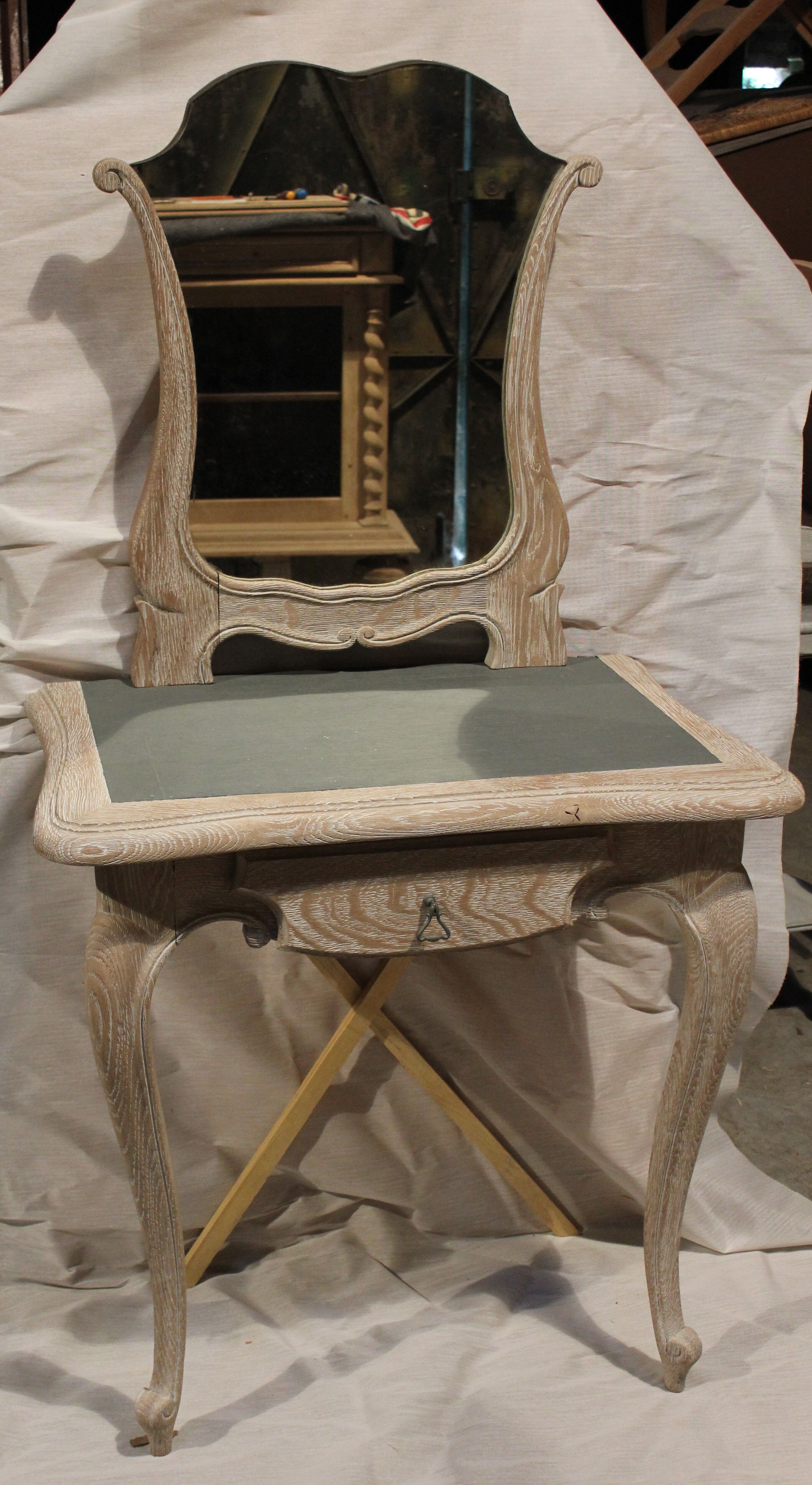 Wall dressing table