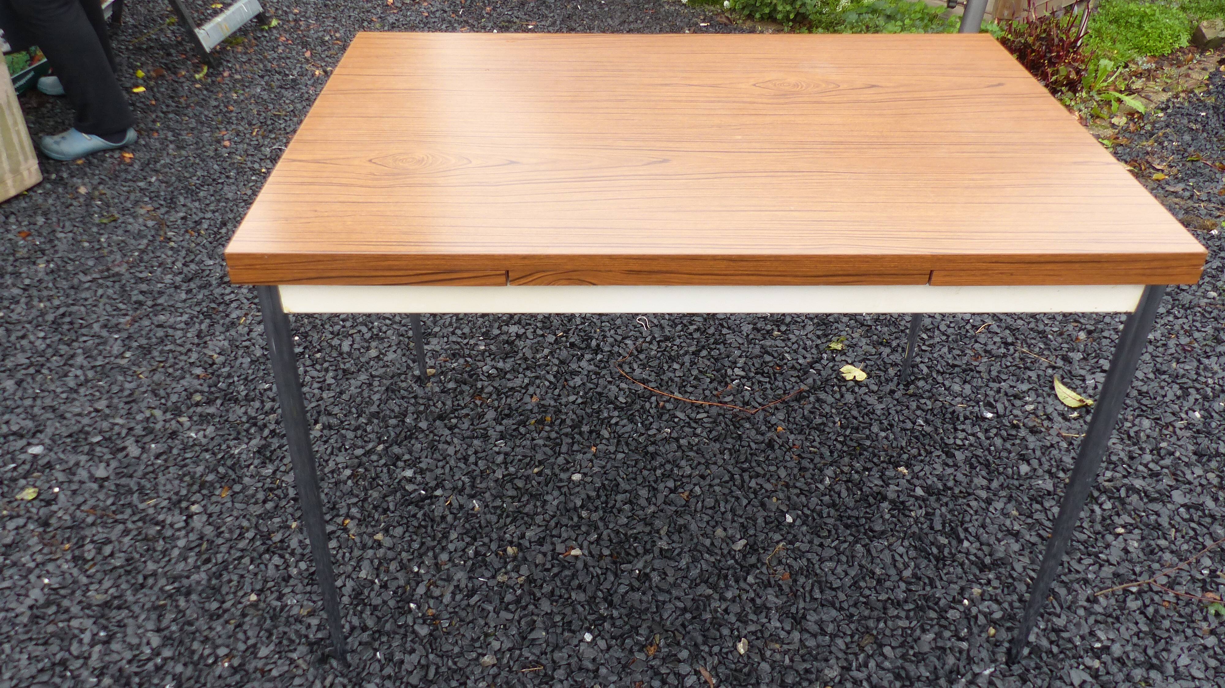 Table de cuisine