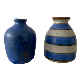 2 vases en céramique du milieu du siècle en bleu