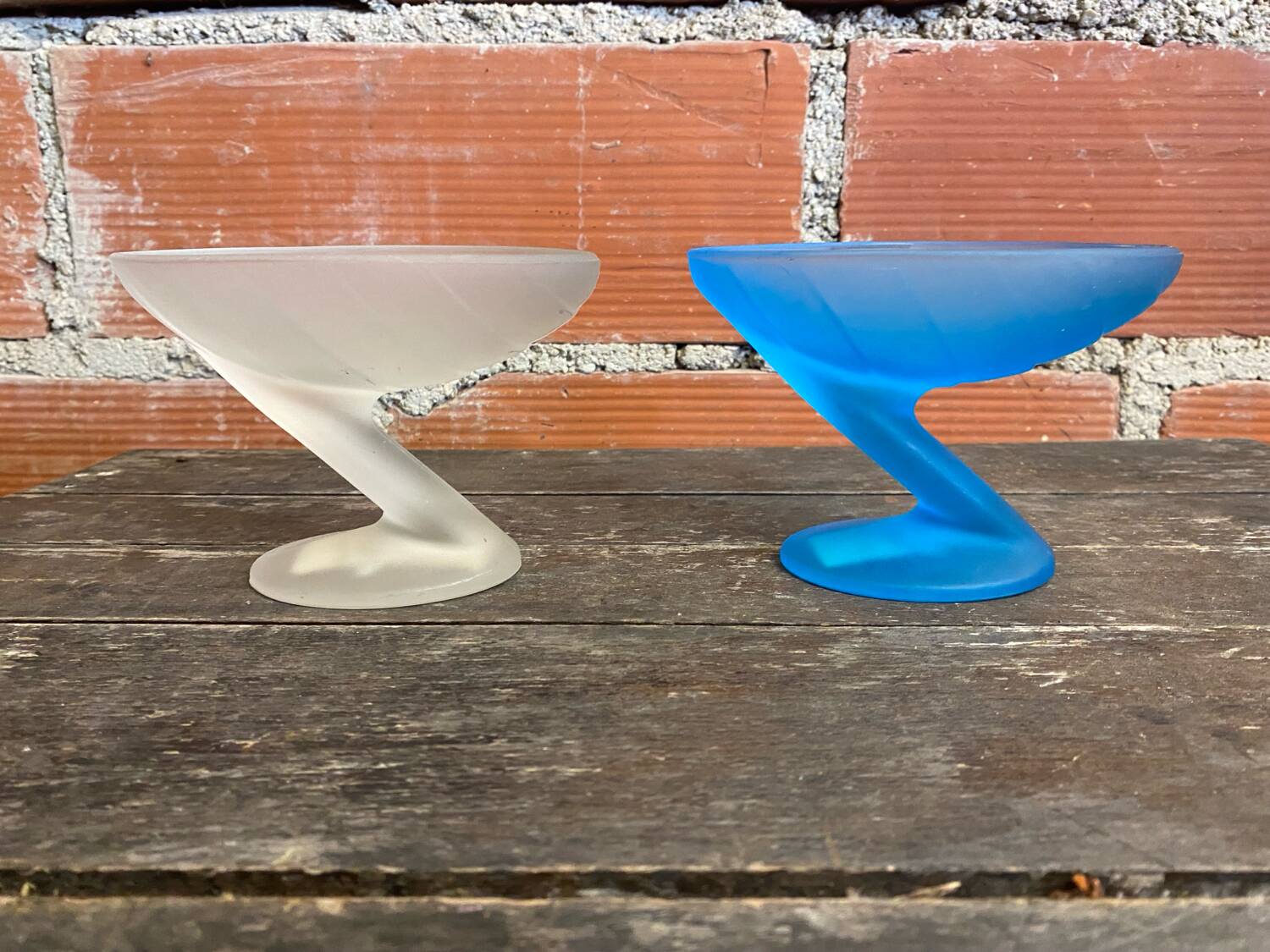 Set of 6 zig zag design ice cream bowls la rochere frosted glass france