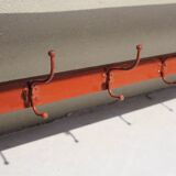 Ancienne étagère d'atelier avec 6 patères