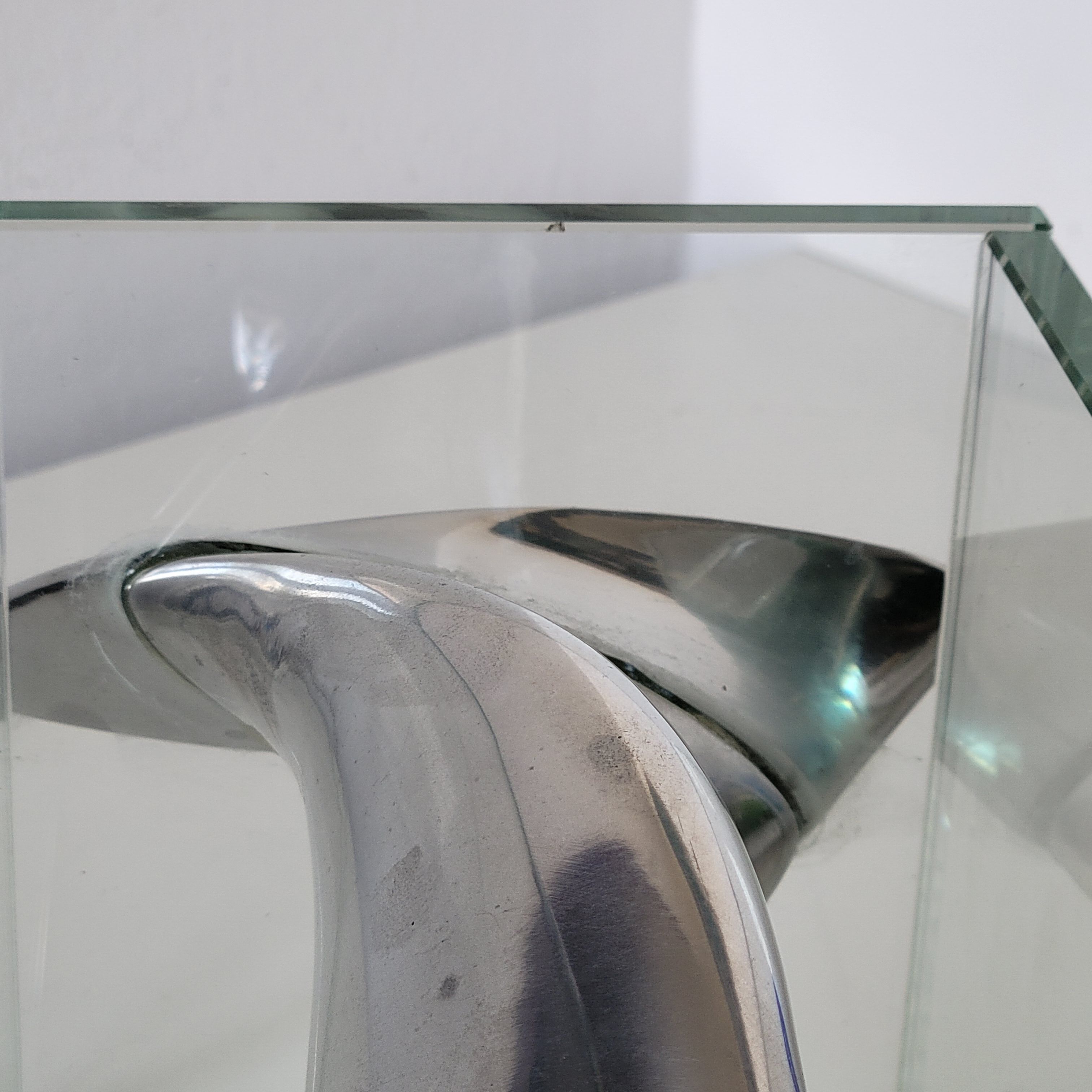 Modernist vase in aluminum and glass 1980