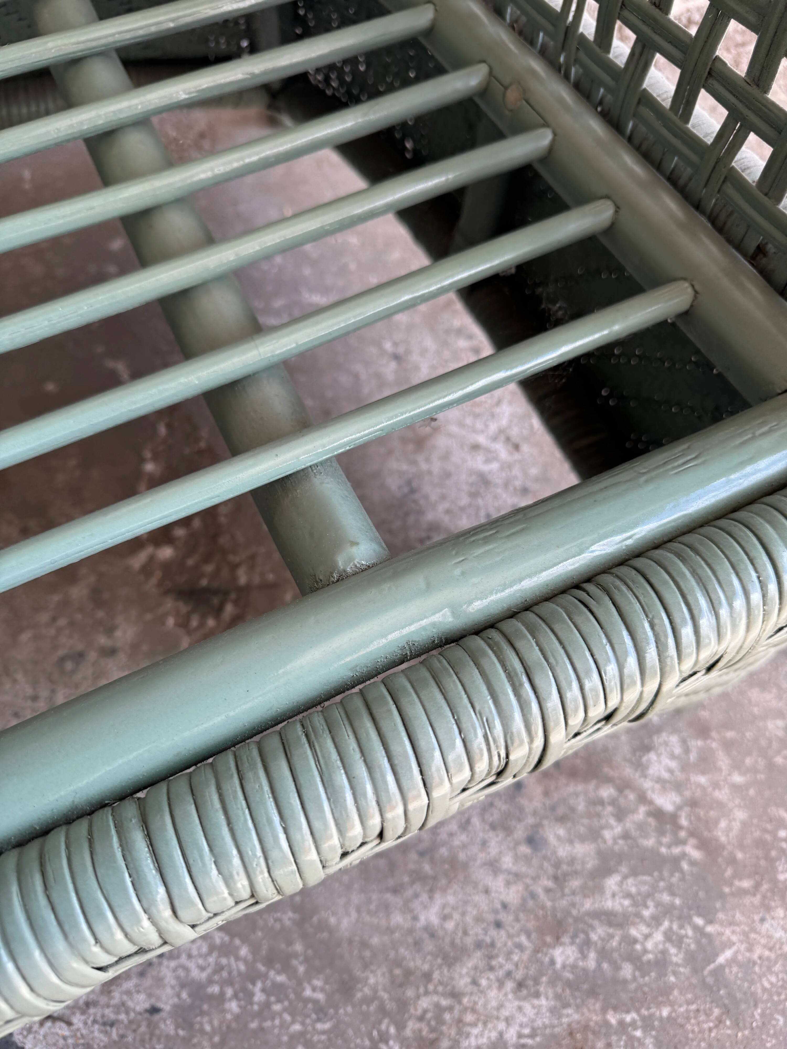Vintage wicker lounge chair with pastel cushions – 1980s