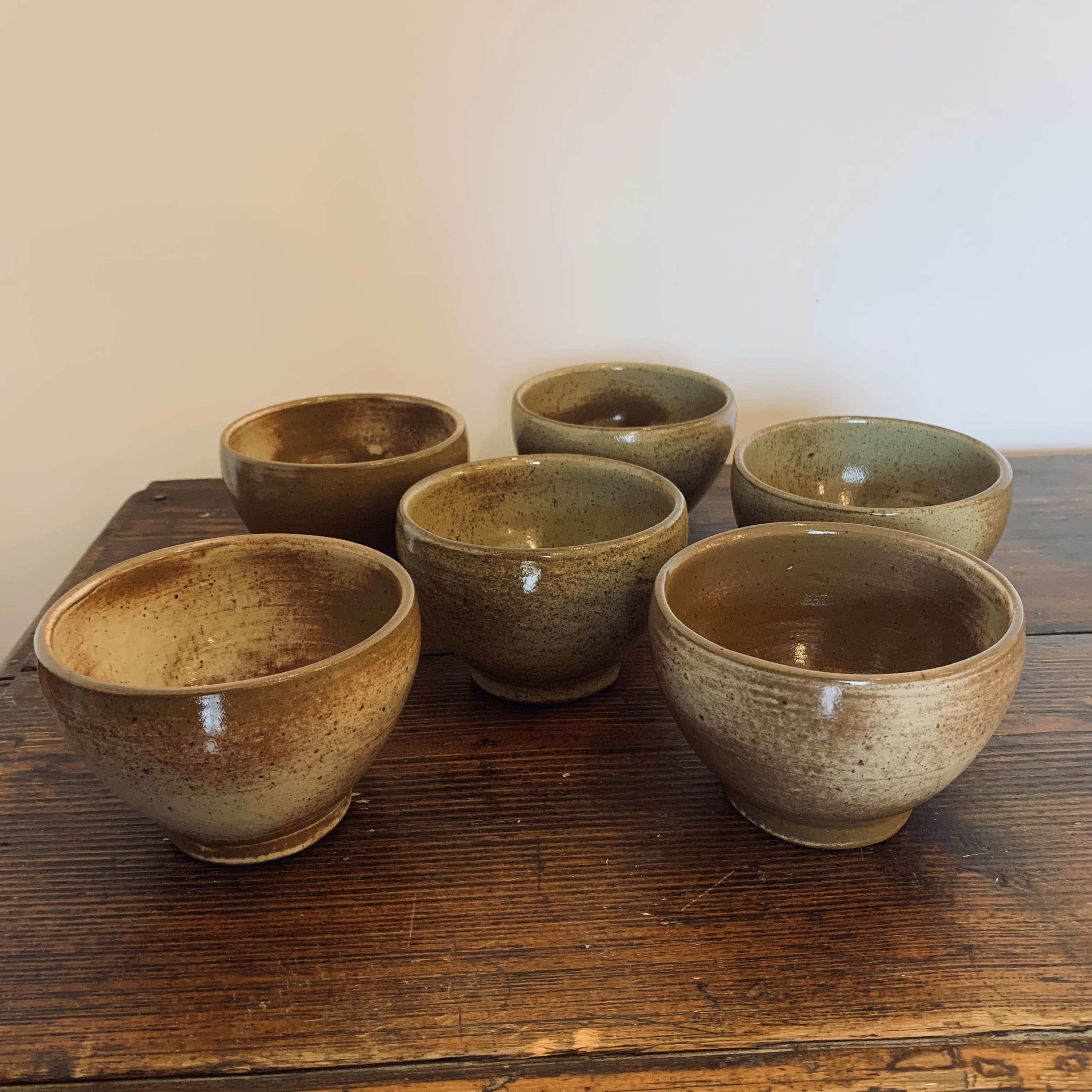 6 stoneware bowls