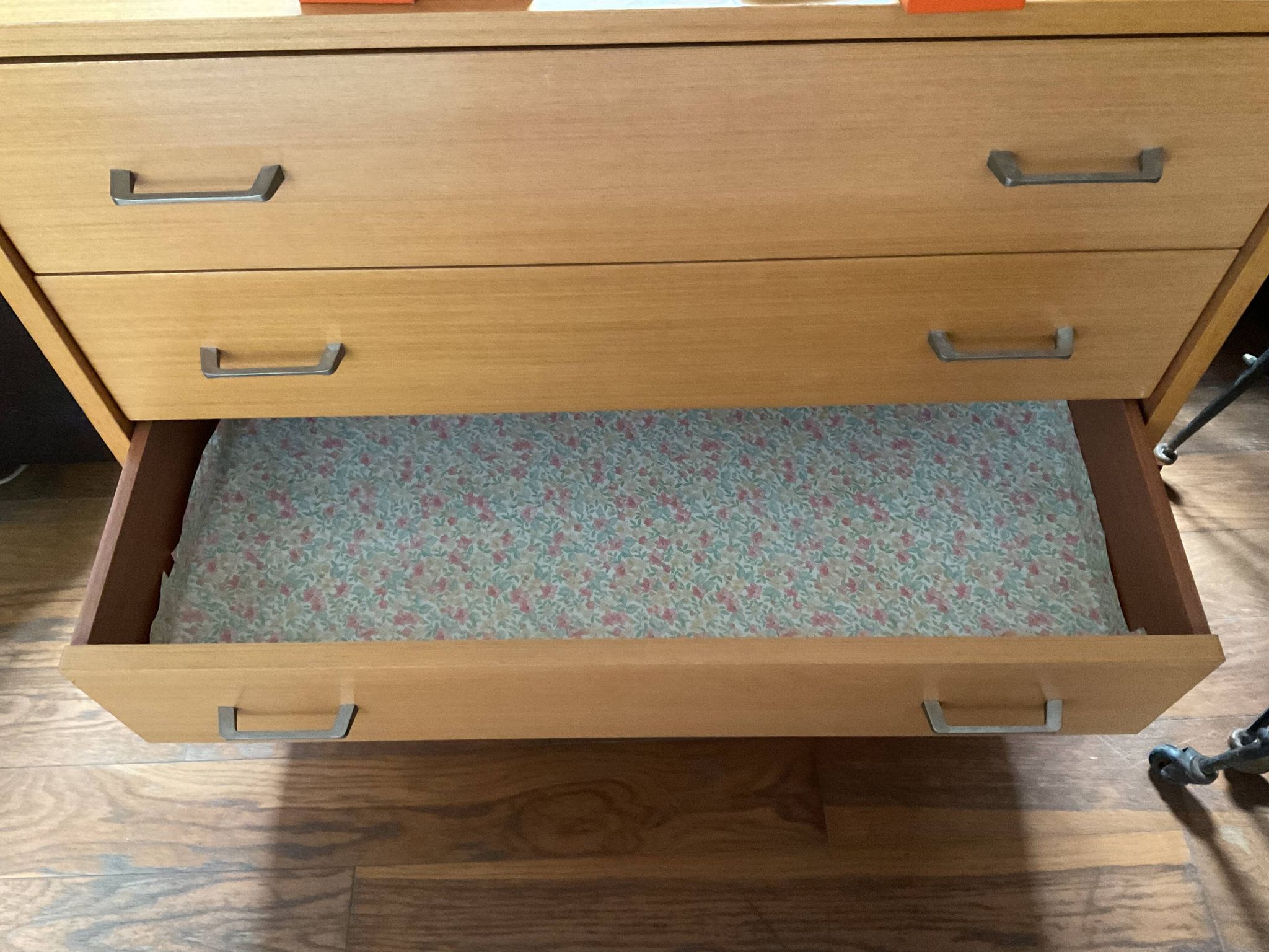 Scandinavian style chest of drawers