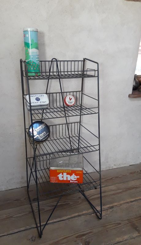 Display metal store shelves