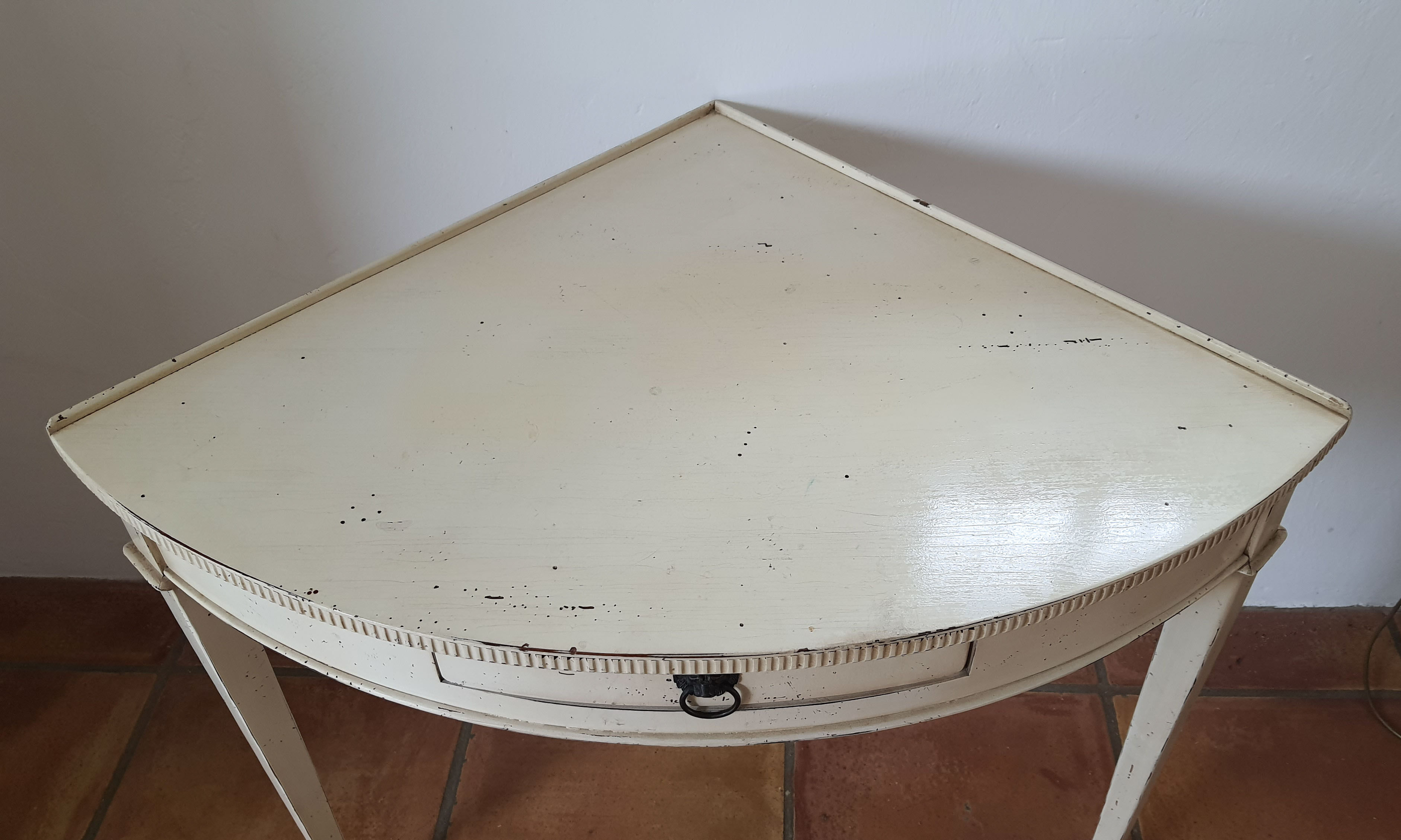 Corner table notch Louis XV De Tonges