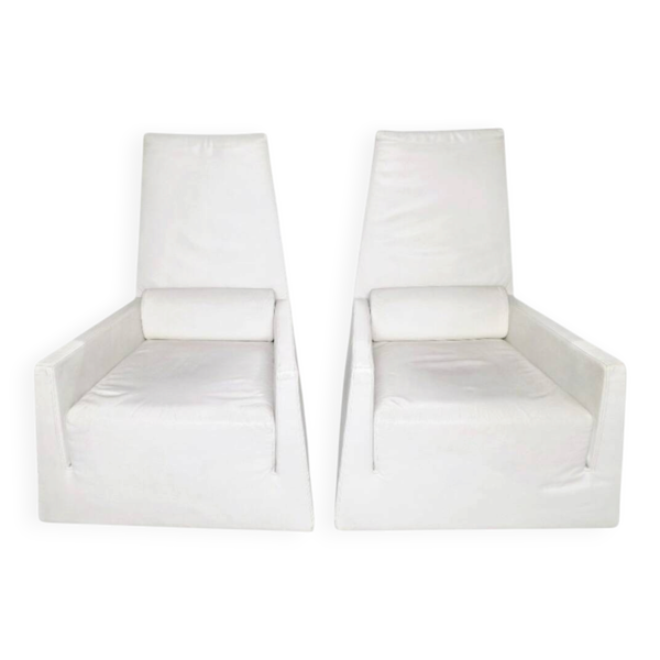 Paire de fauteuils ''Jul'' par Alban-Sébastien Gilles pour Ligne Roset