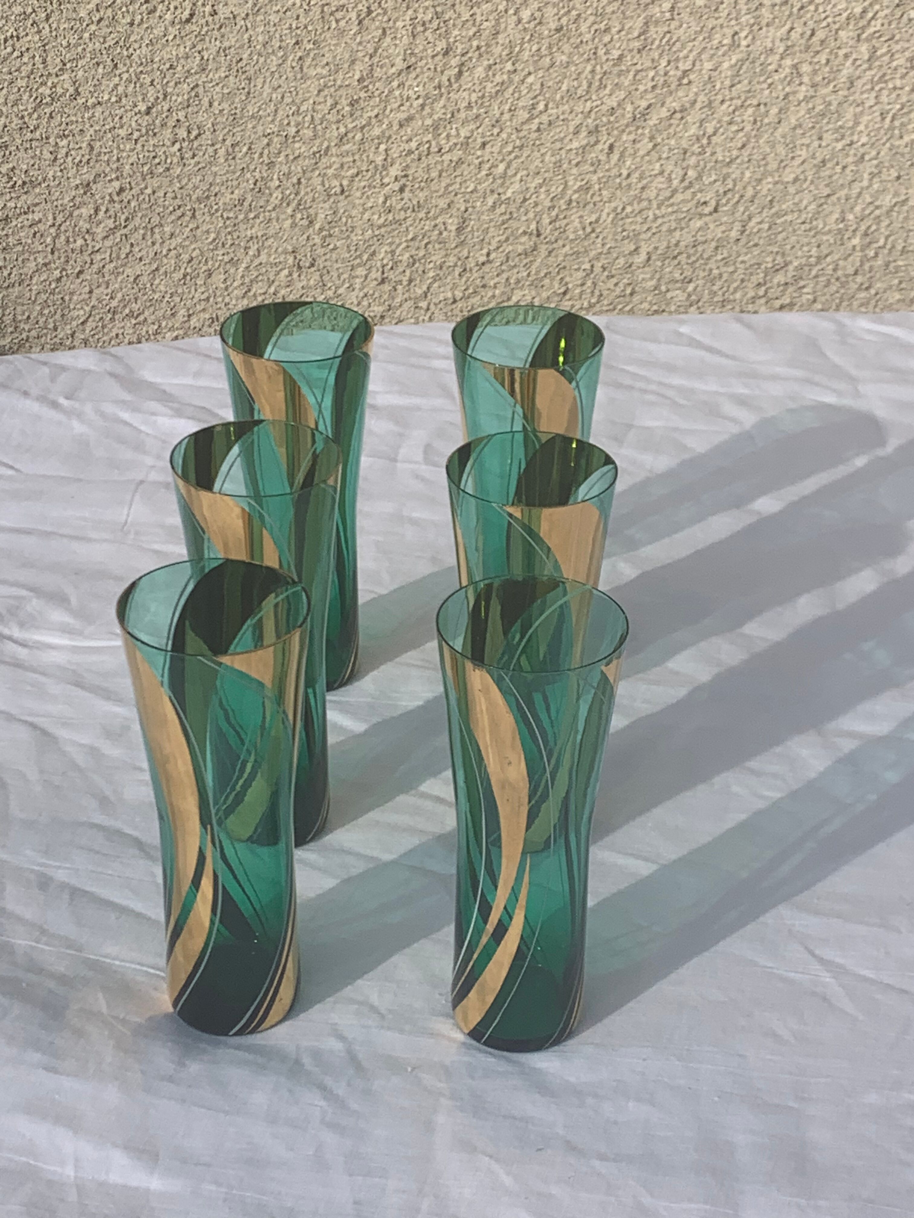 6 glasses with orangeade green and gold vintage