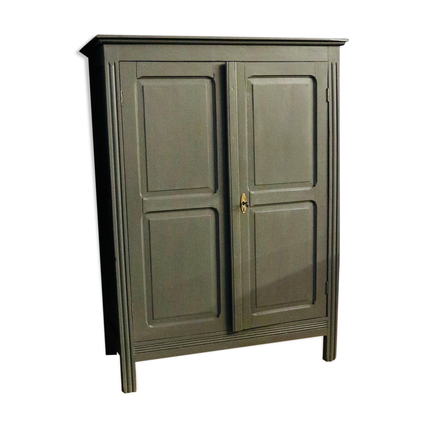 Paris wardrobe restored