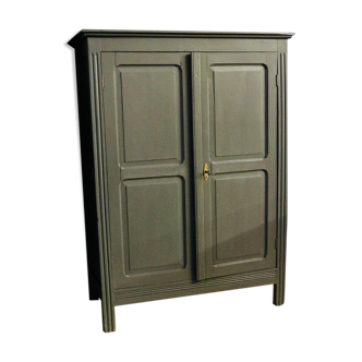 Paris wardrobe restored