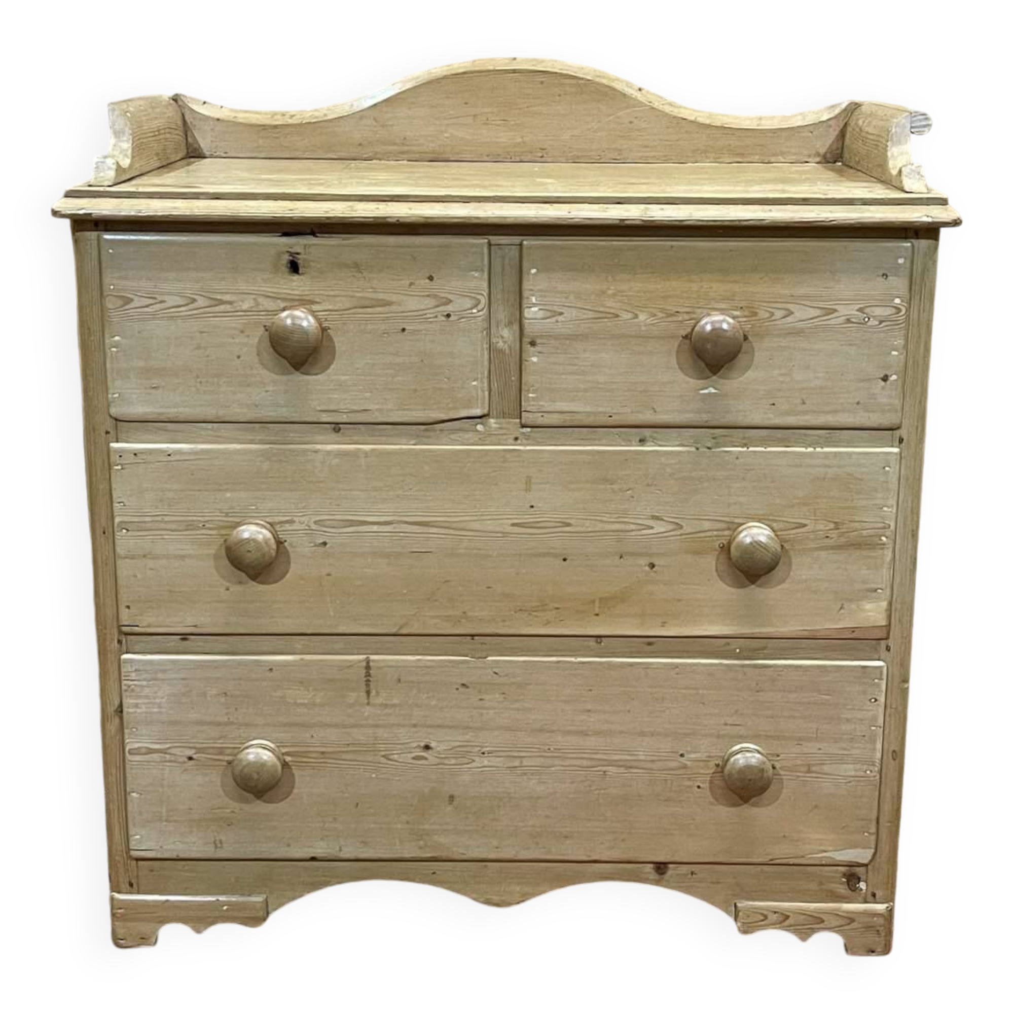 19th century Victorian chest of drawers in fir