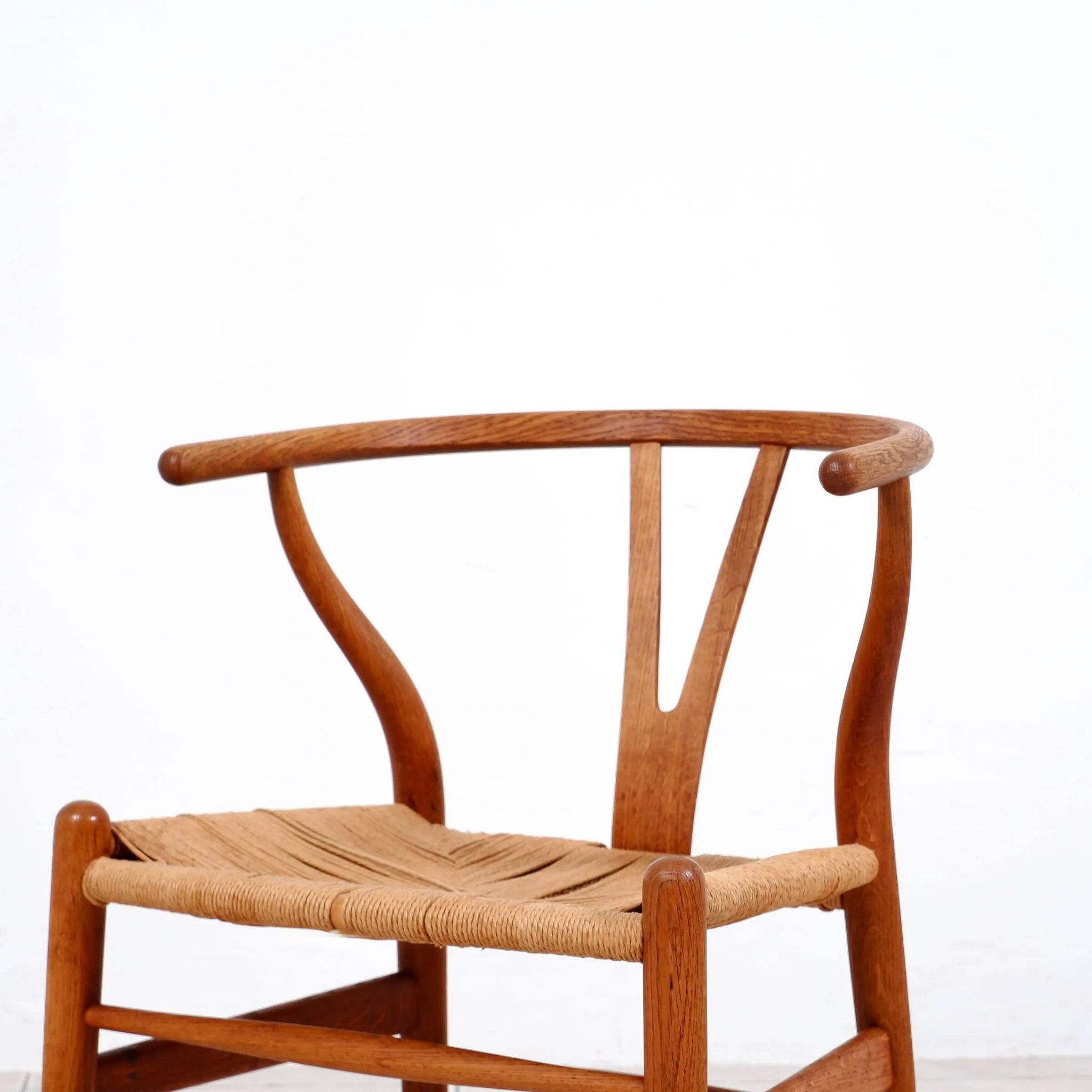 4 "CH24" Wishbone dining chairs by Hans J. Wegner for Carl Hansen & Son