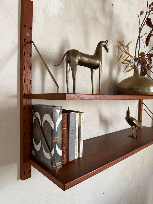 Bibliothèque murale scandinave vintage en teck de Sven Ellekaer