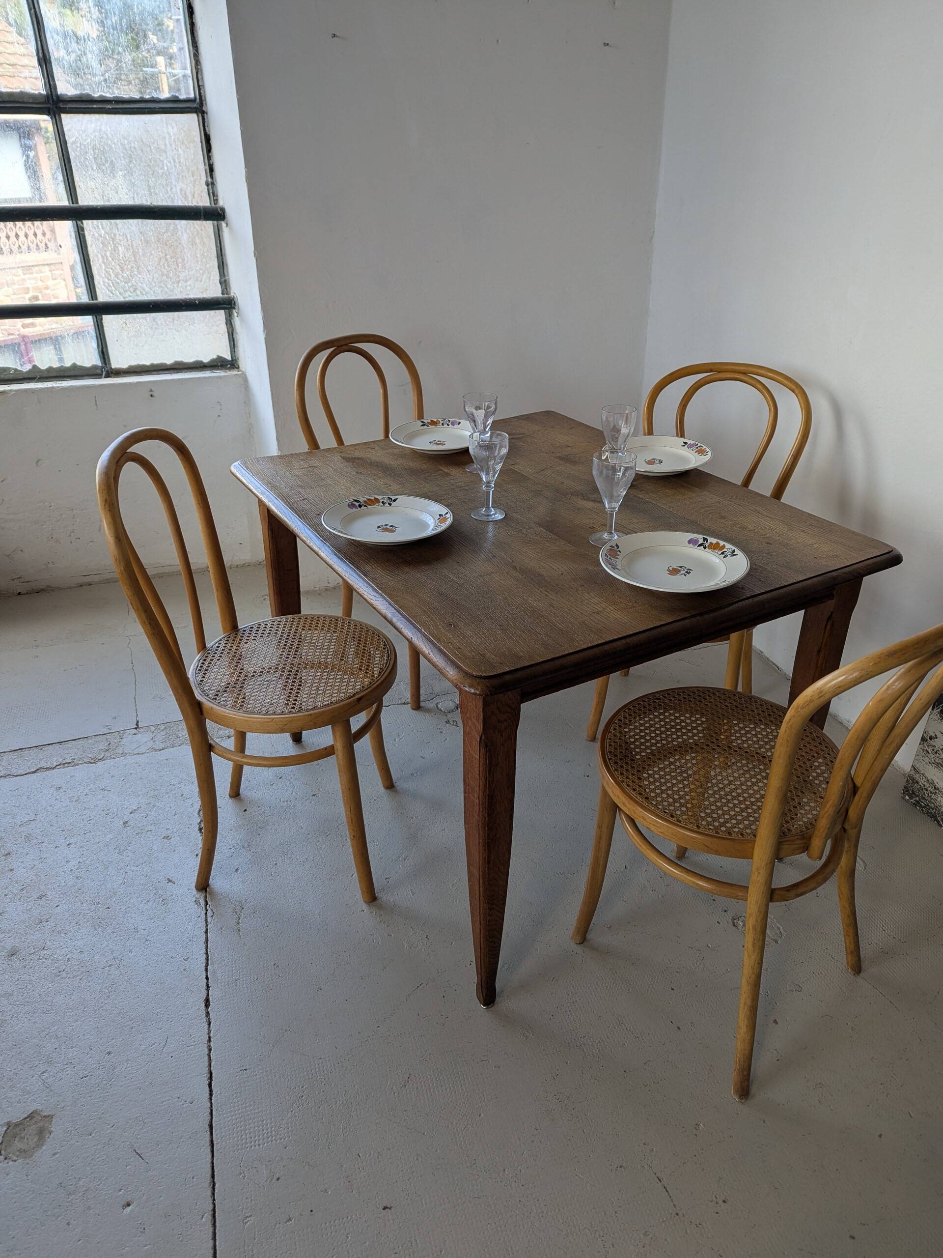 Golden oak table, farmhouse table 110 x 89 cm