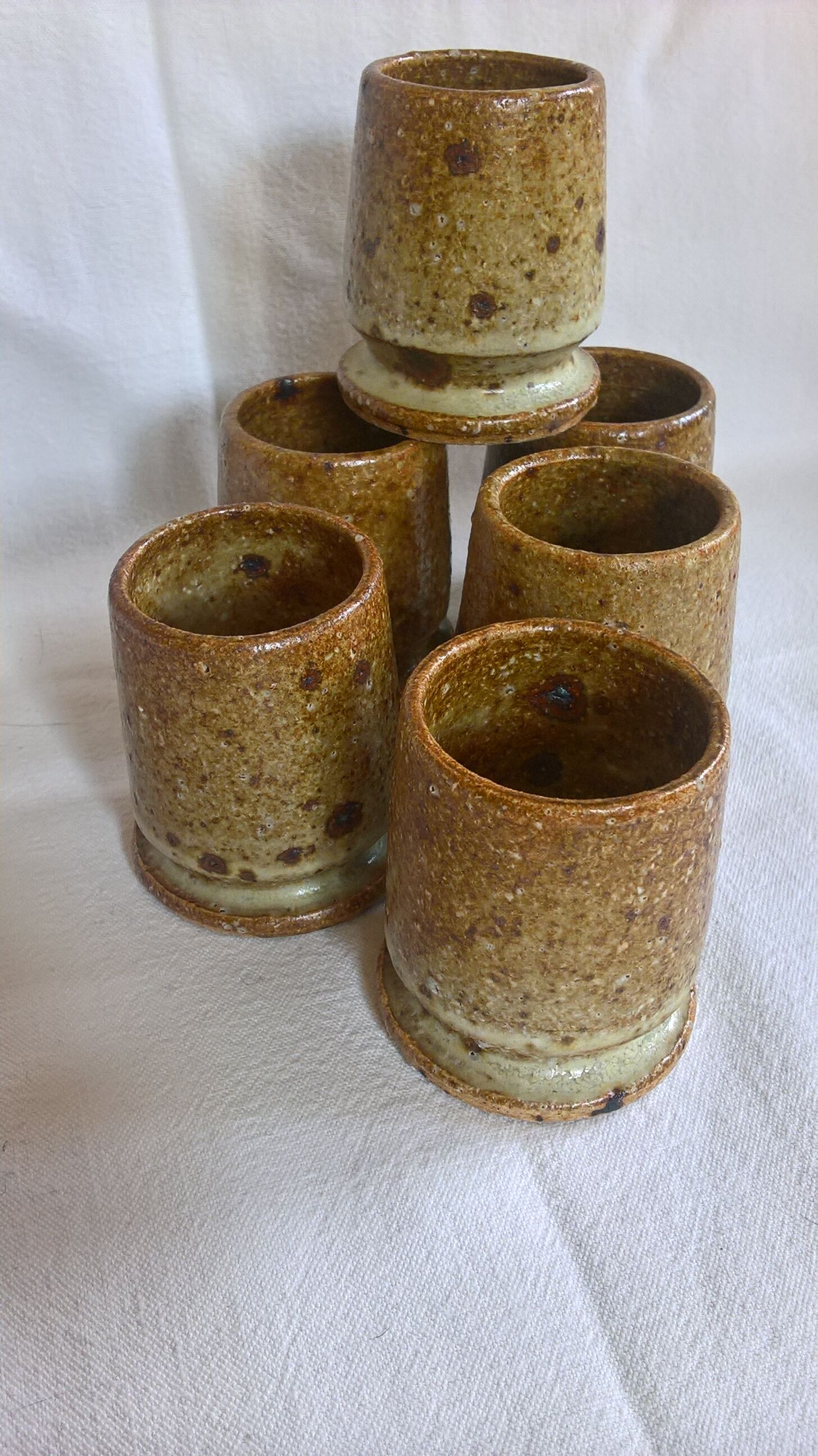 6 cups with pyrity sandstone liqueur