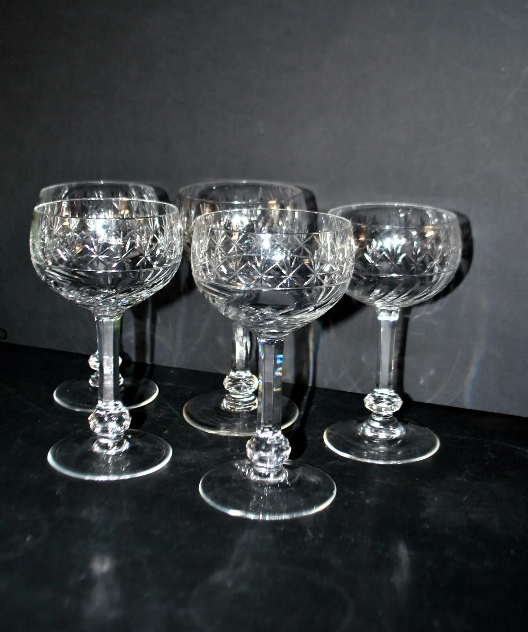 Saint-Louis set of 5 crystal wine glasses model 1930 Metra size 4593