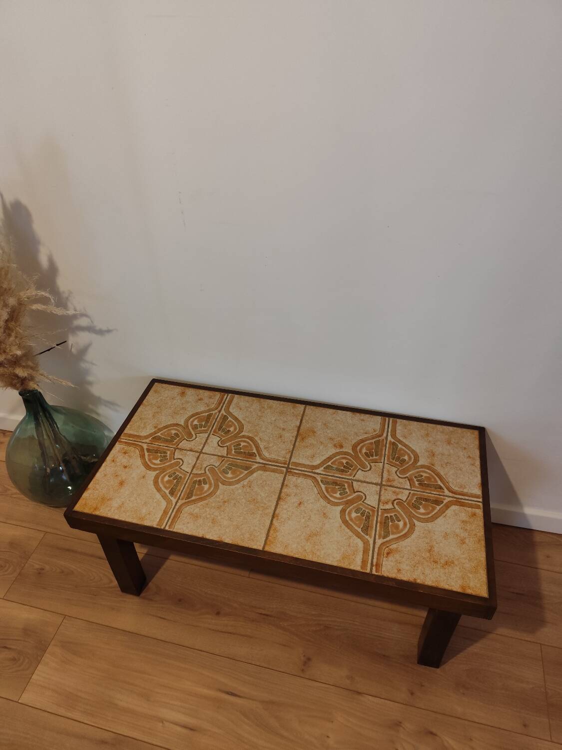 Vintage coffee table in ceramic and wood