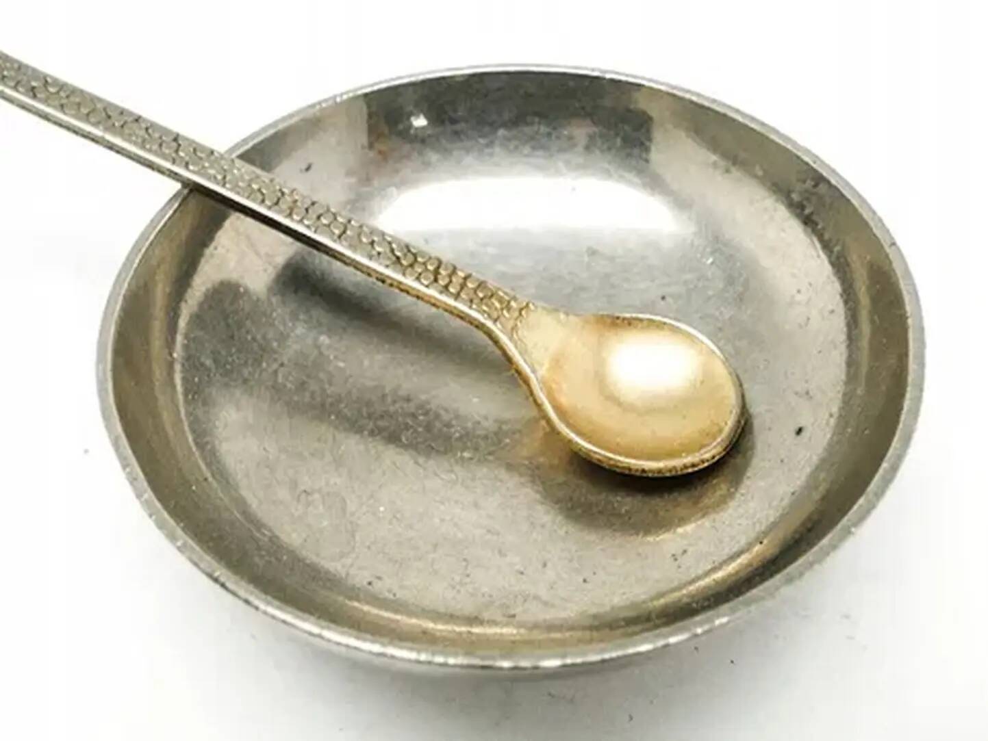 Art Deco salt shaker, nickel-plated brass, Krupp-Berndorf, Germany, 1930s