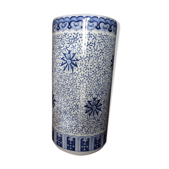 Porcelain umbrella holder in blue China