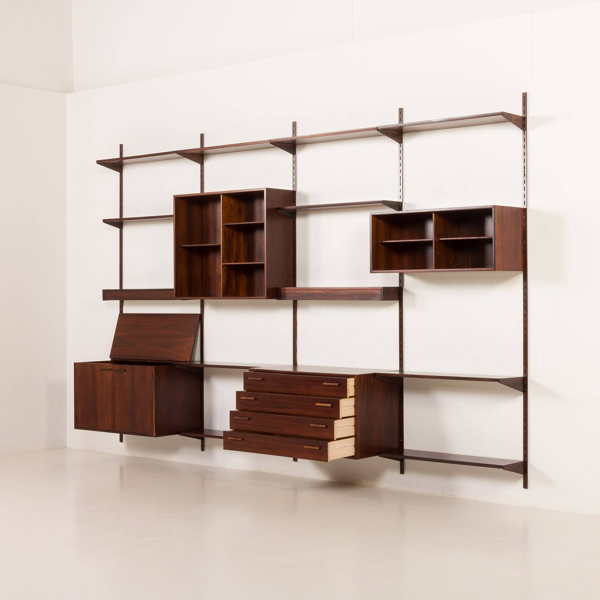 Kai Kristiansen rosewood wall unit with 2 lamps for FM Mobler, Denmark 1960s