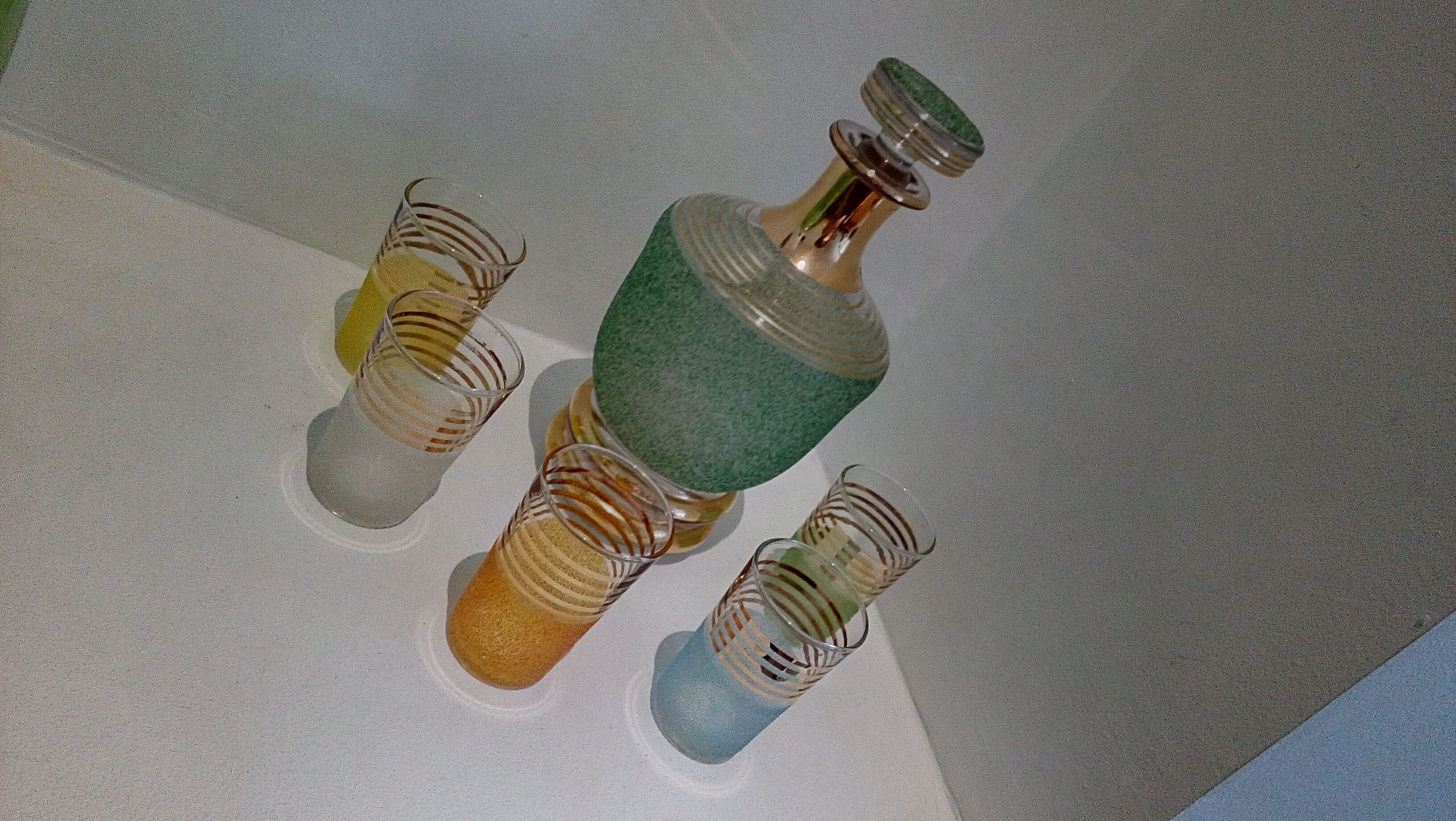 Granite liqueur service