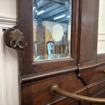 Classic English wardrobe coat rack