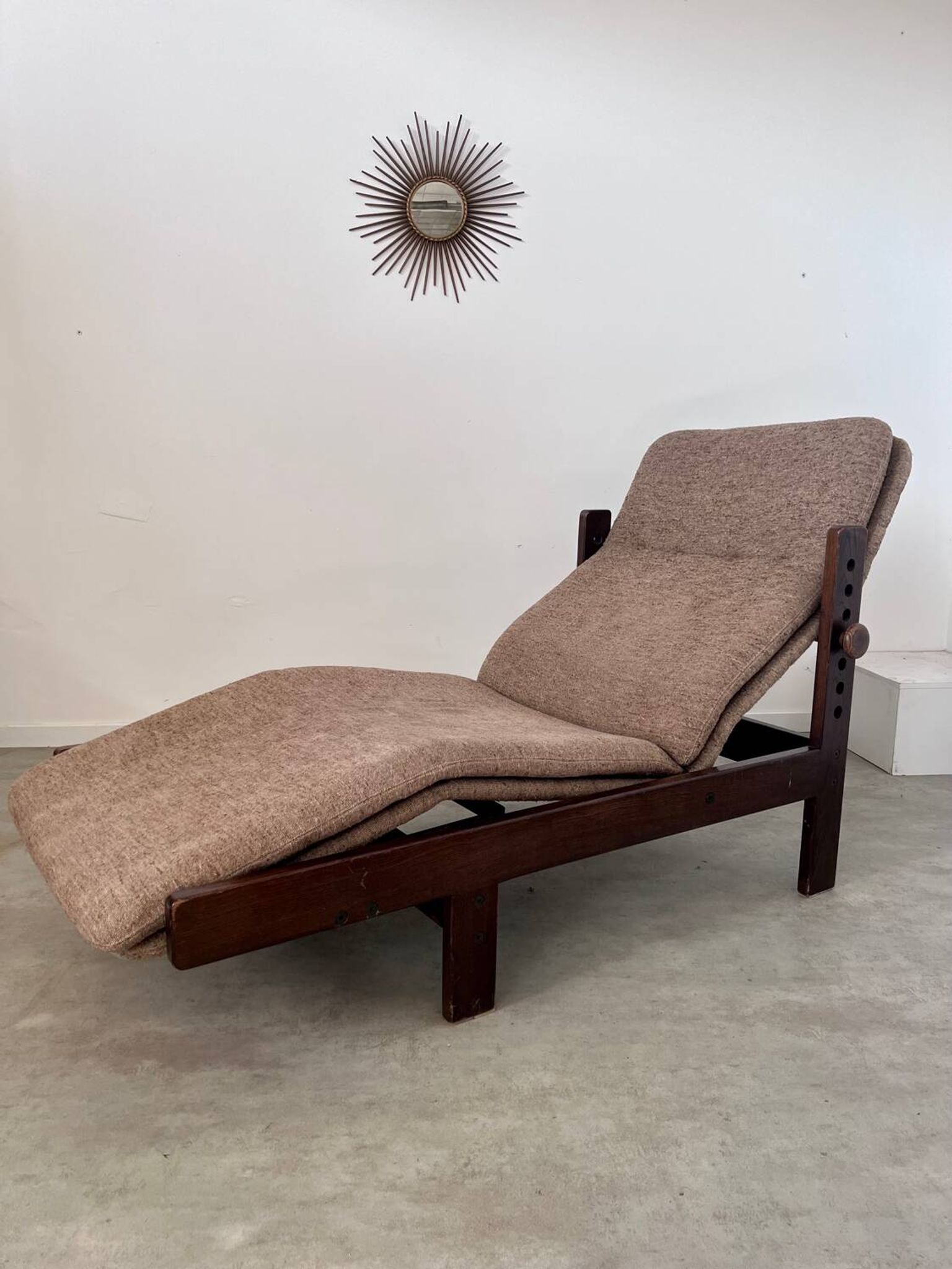 Old chaise longue wooden lounge chair Italian design from the 60s vintage