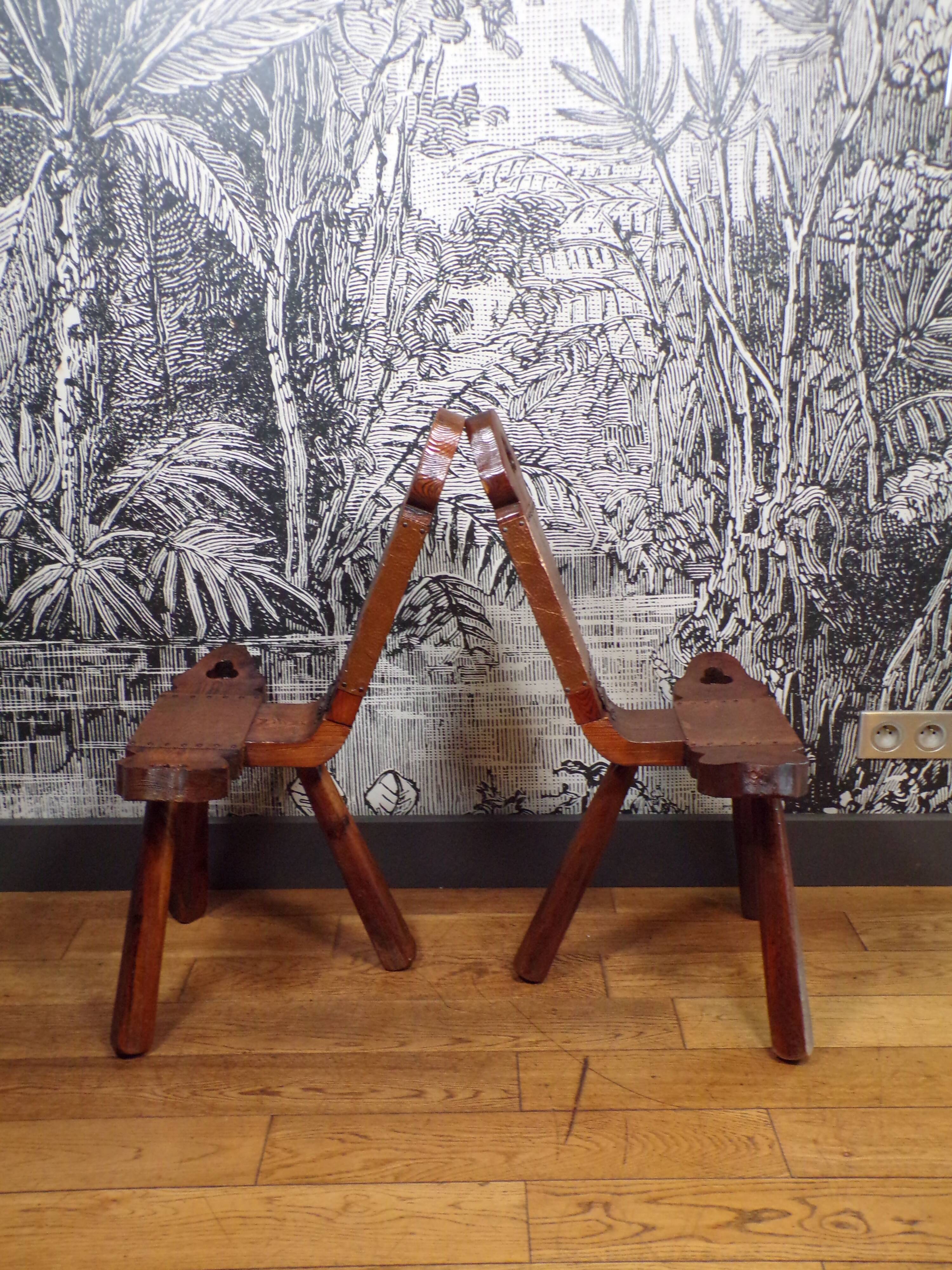 Pair of tripod mountain chairs