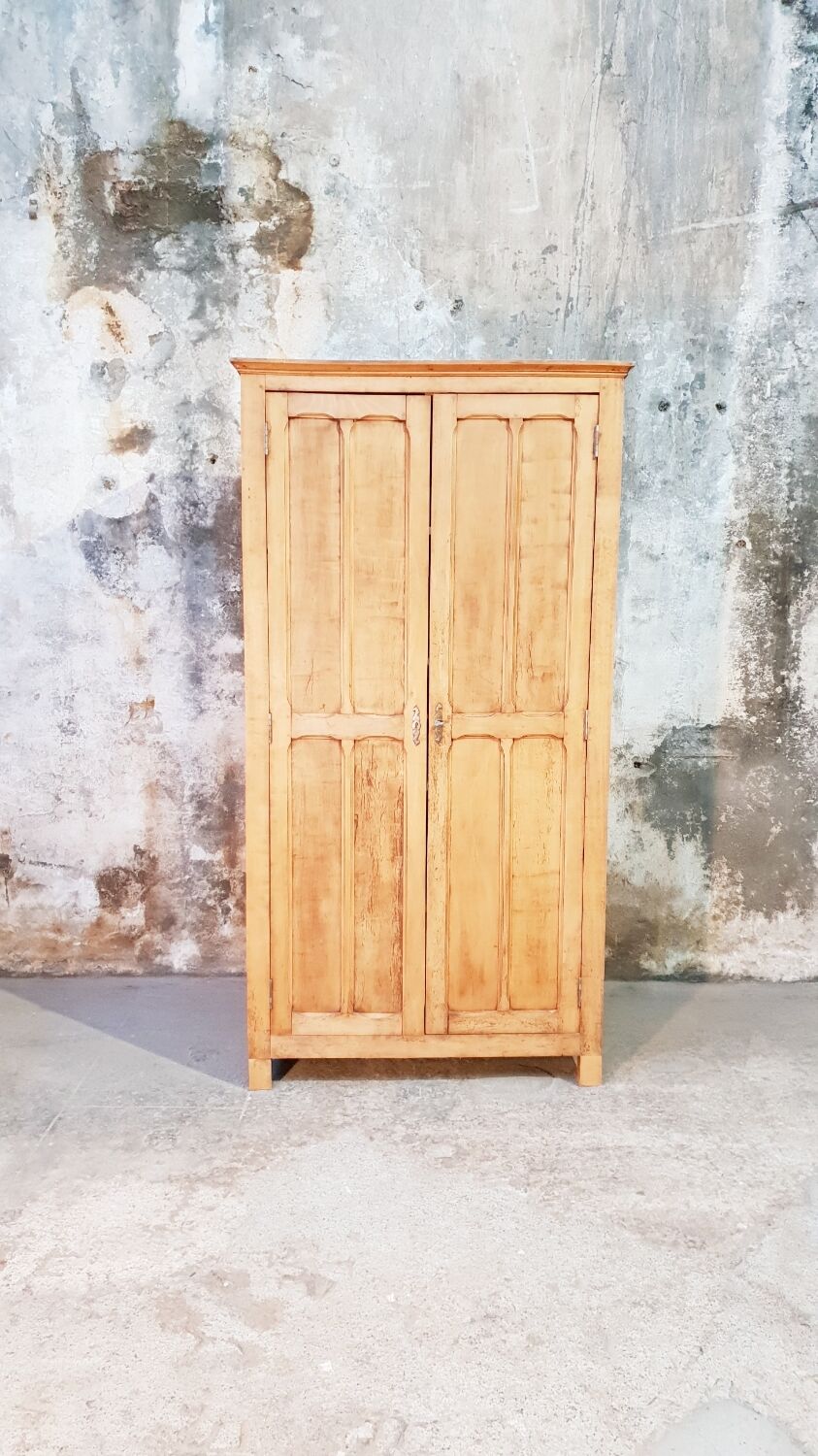 Vintage Parisian wardrobe