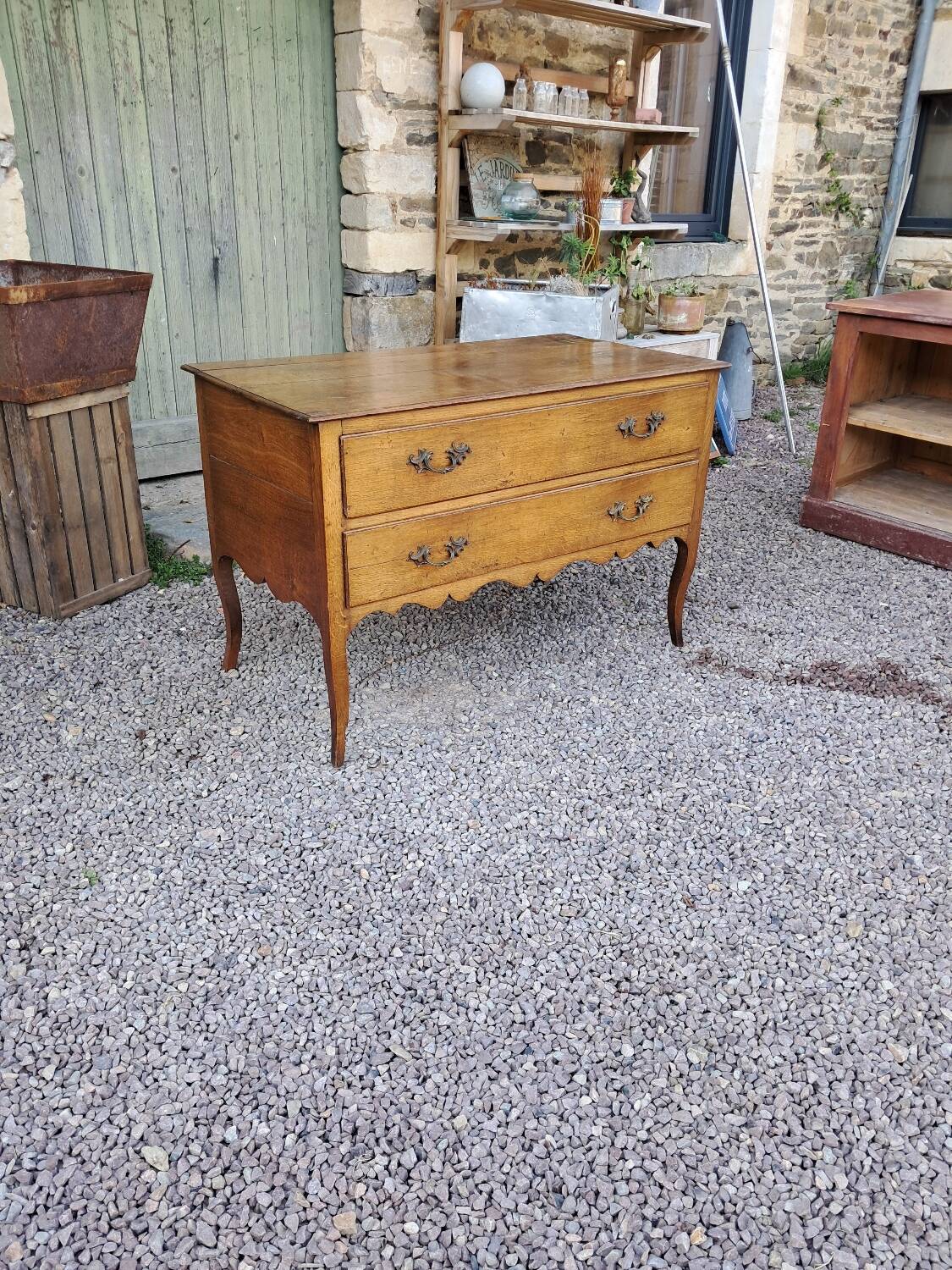 Old chest of drawers