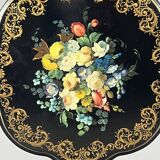 Napoleon III lacquered gueridon table with floral decoration, 19th century.