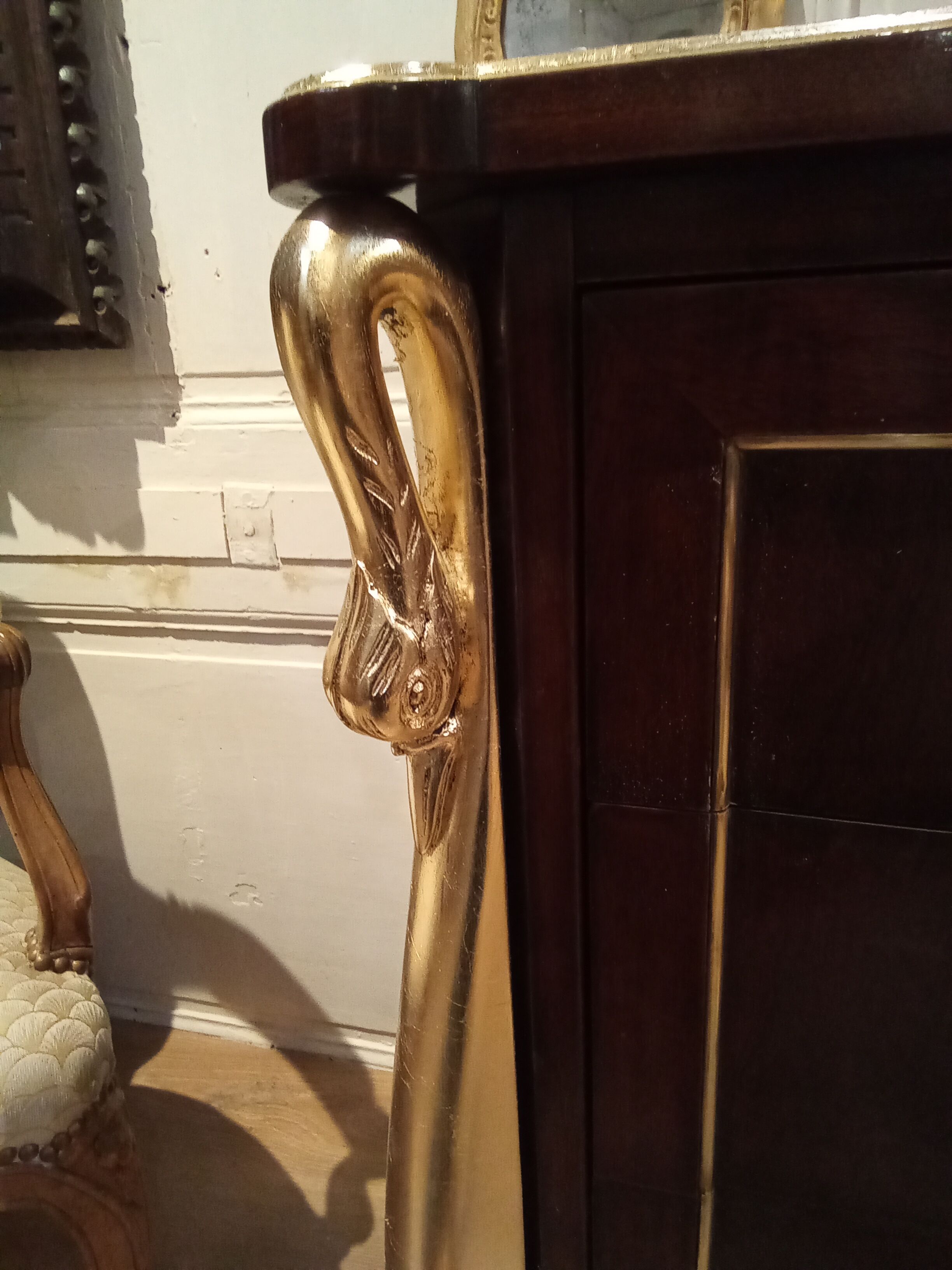 Chest of drawers swan neck