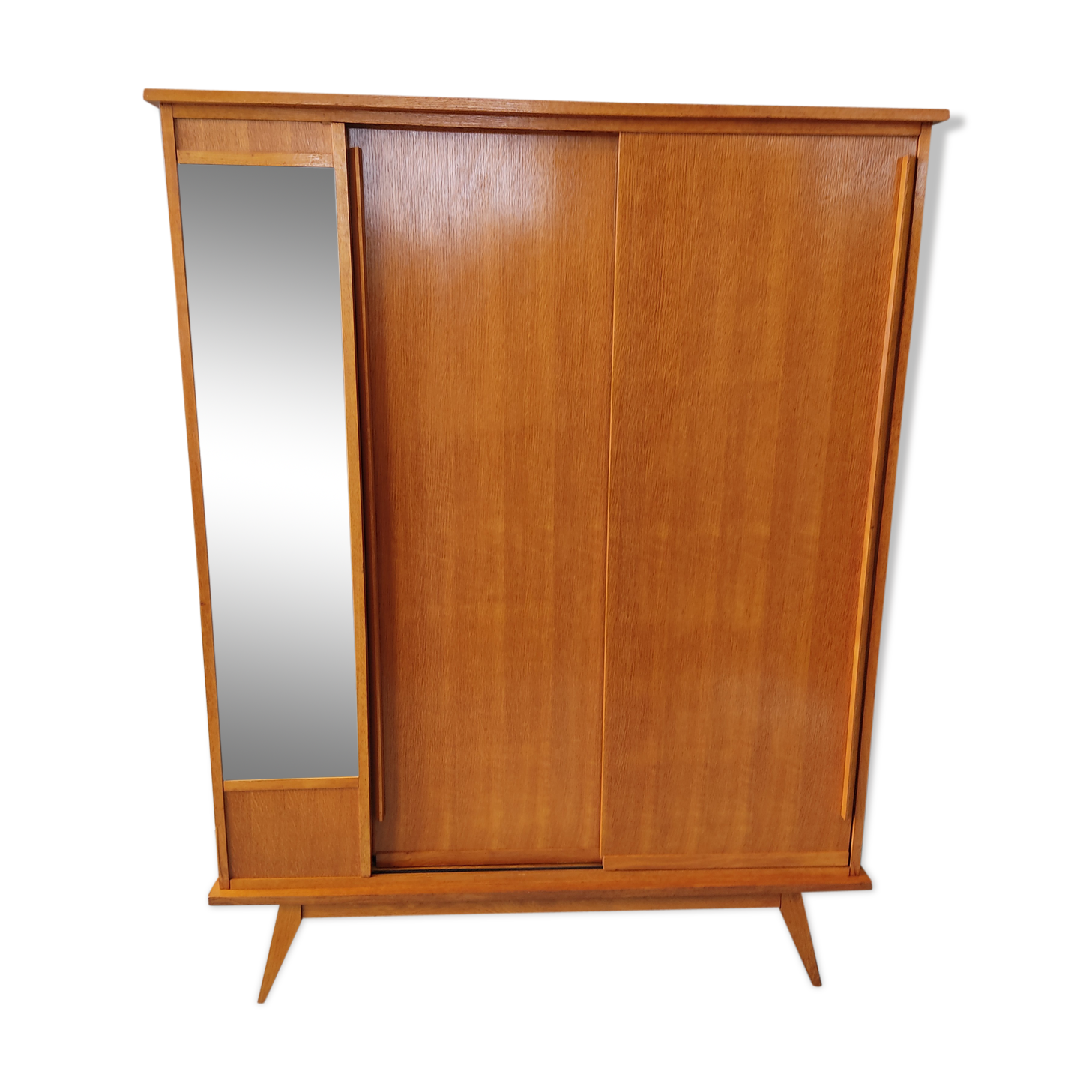 Wardrobe feet compass sliding doors