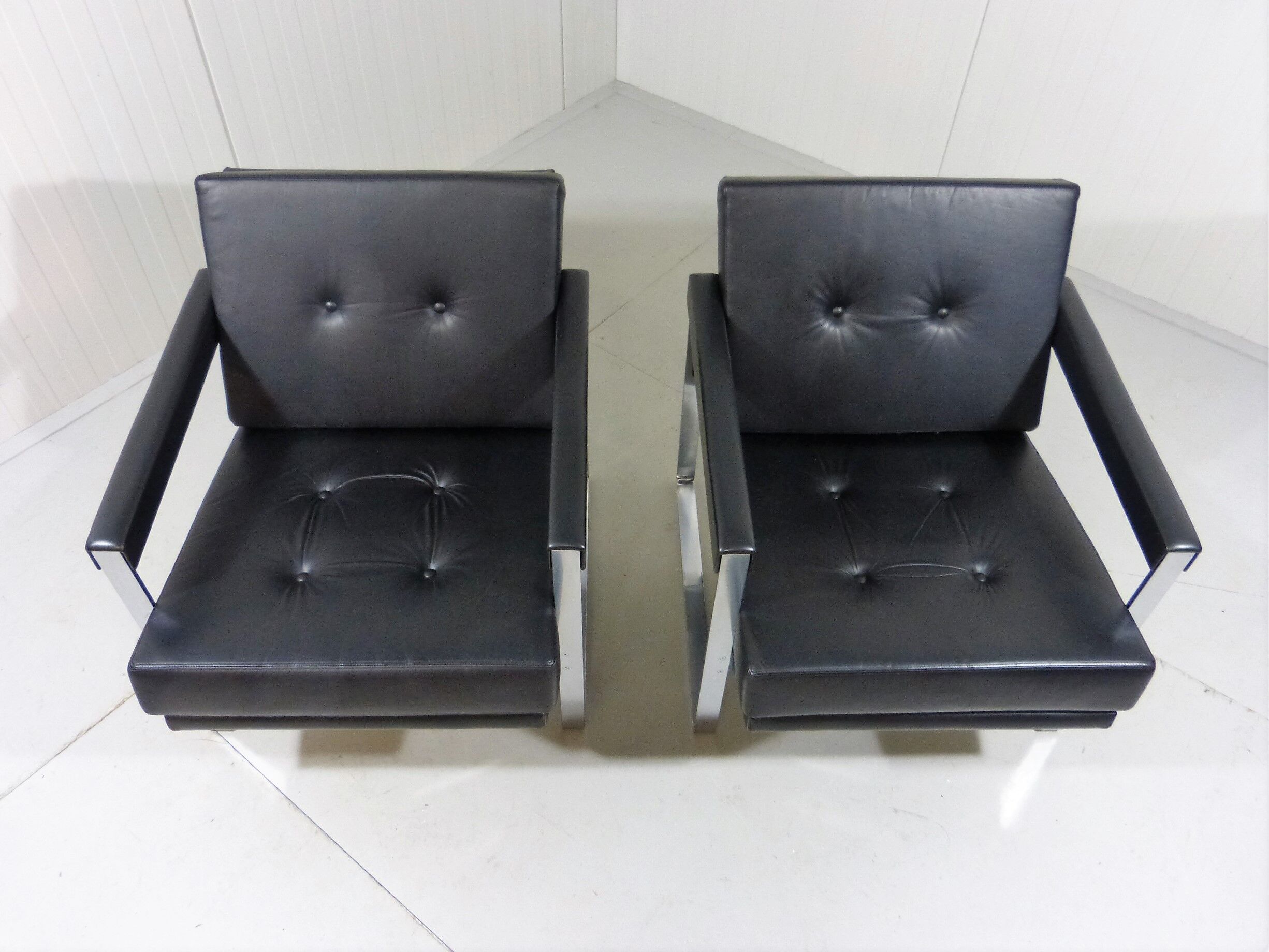 Hein Salomonson black leather lounge chairs 1968