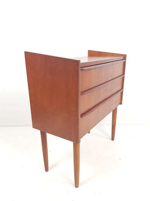 Dresser Danish bedside table