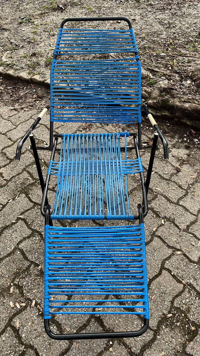 Vintage spaghetti chaise longue