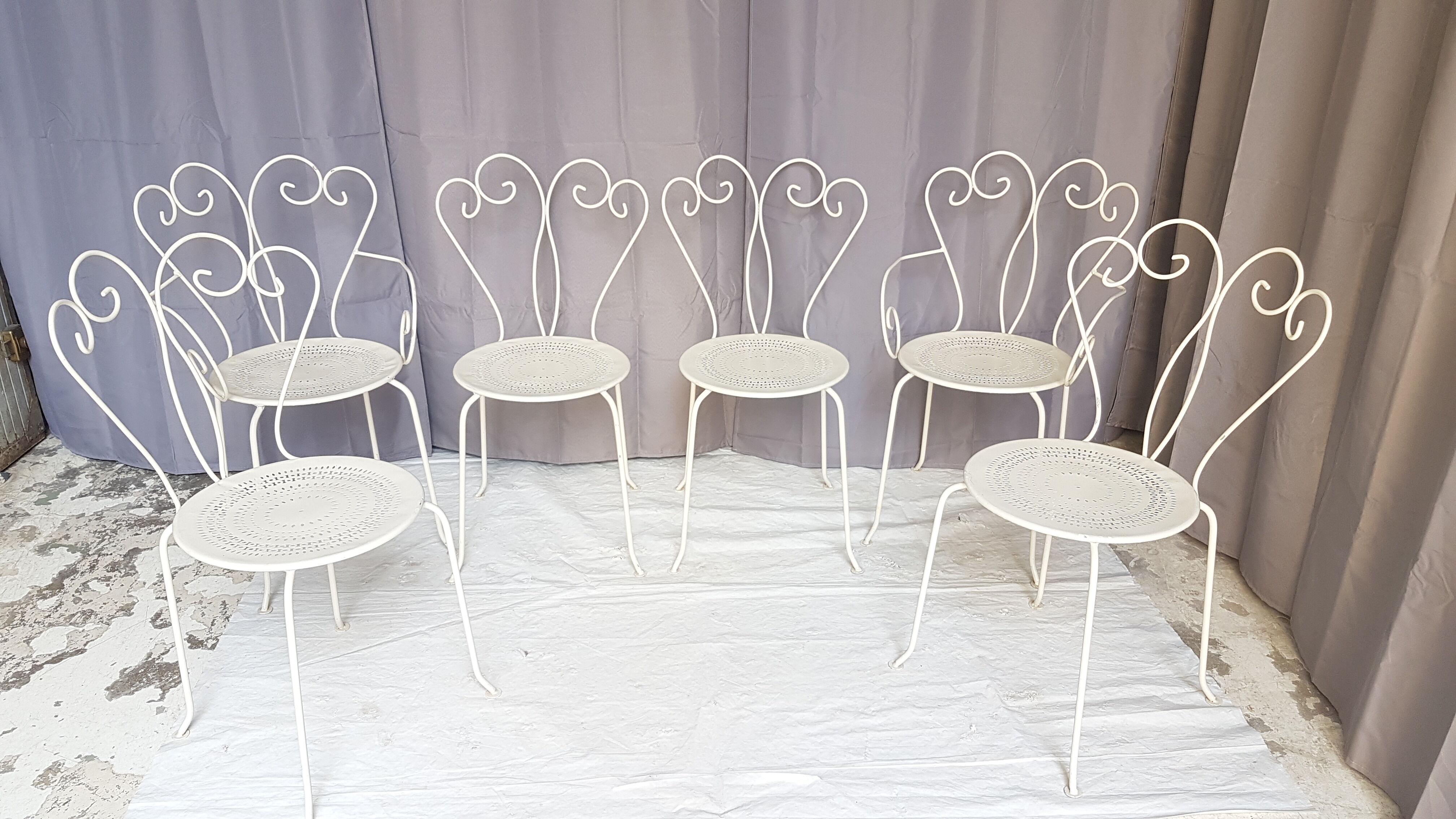 Lot of 6 metal garden seats