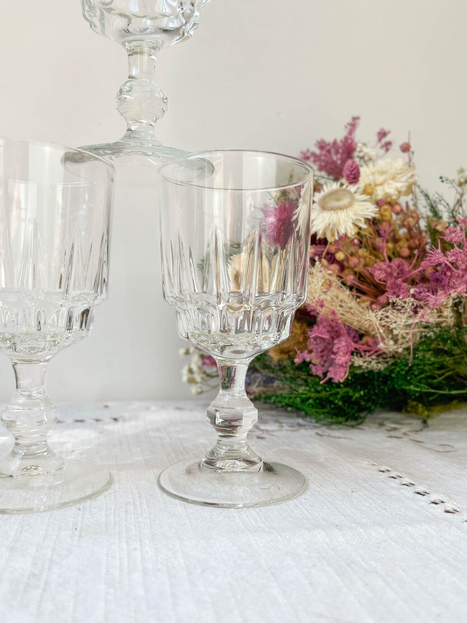 5 glasses of red wine luminarc model lance, 1970 made in france