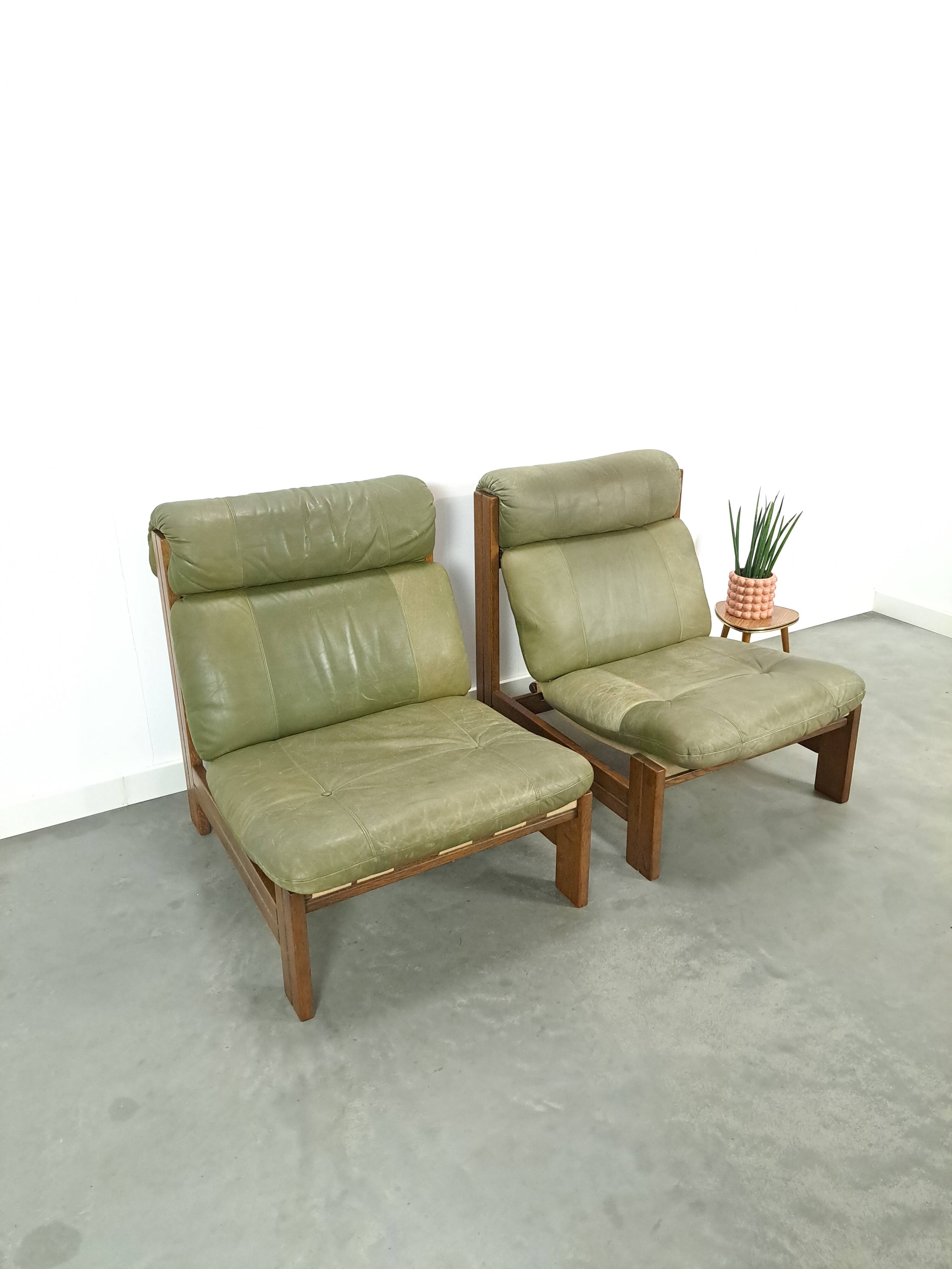 Green leather and oak wood armchair