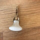 Bouton de verrou ancien en porcelaine