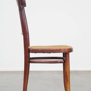 Chaise de bistrot originale vintage design Thonet avec assise mate