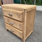 Small Art Deco chest of drawers renovated in raw oak 1950.