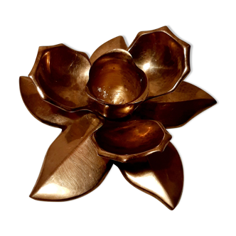 Golden brass flower candle holder