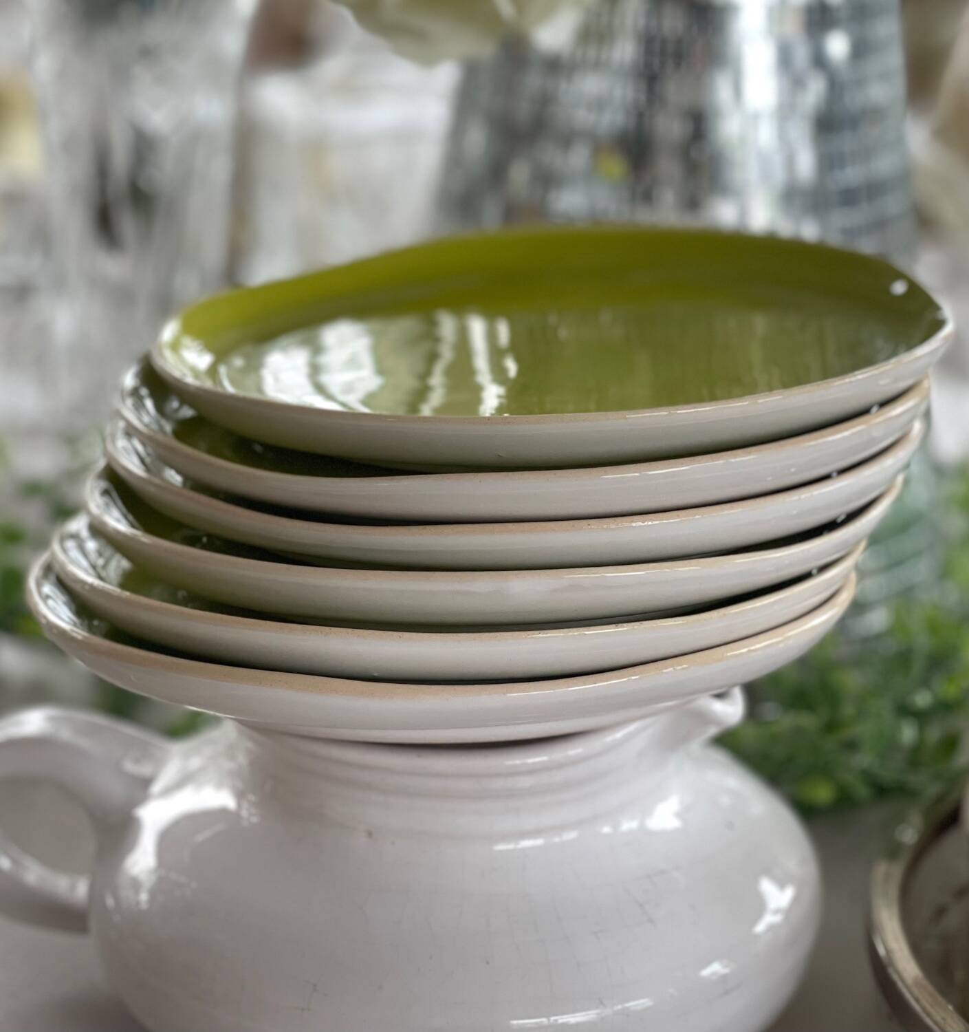 6 glazed ceramic dessert plates