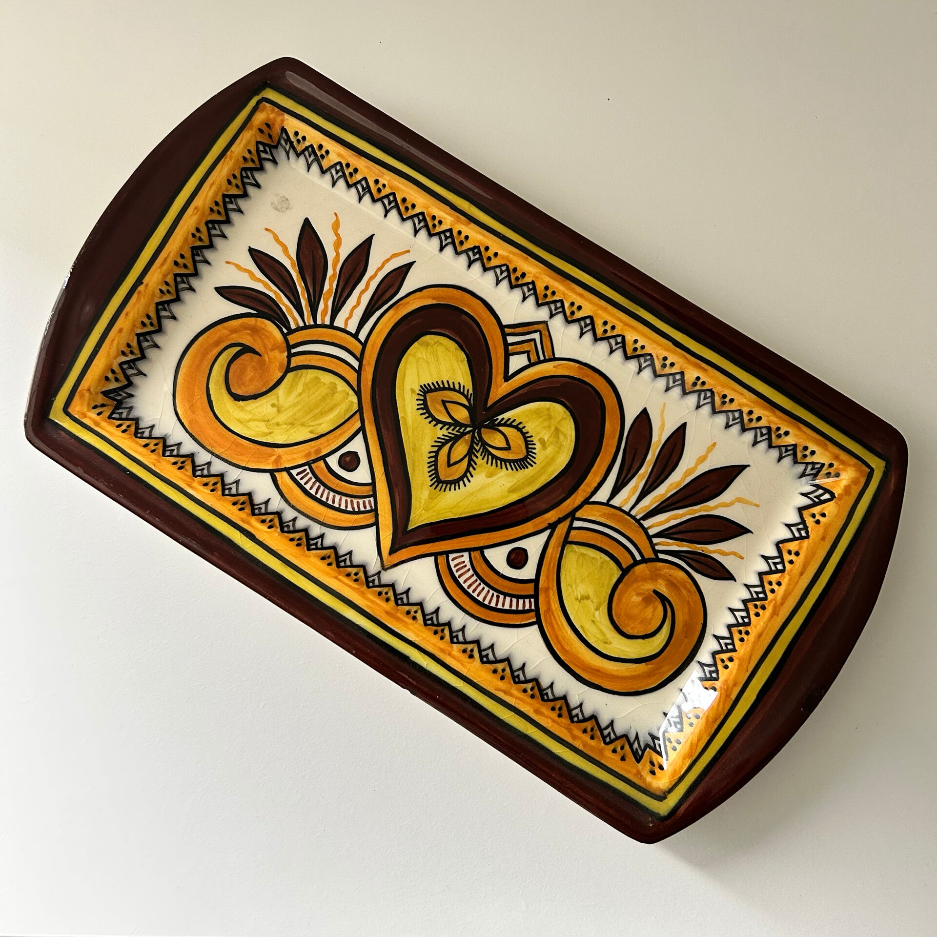 Serving dish signed Henriot Quimper
