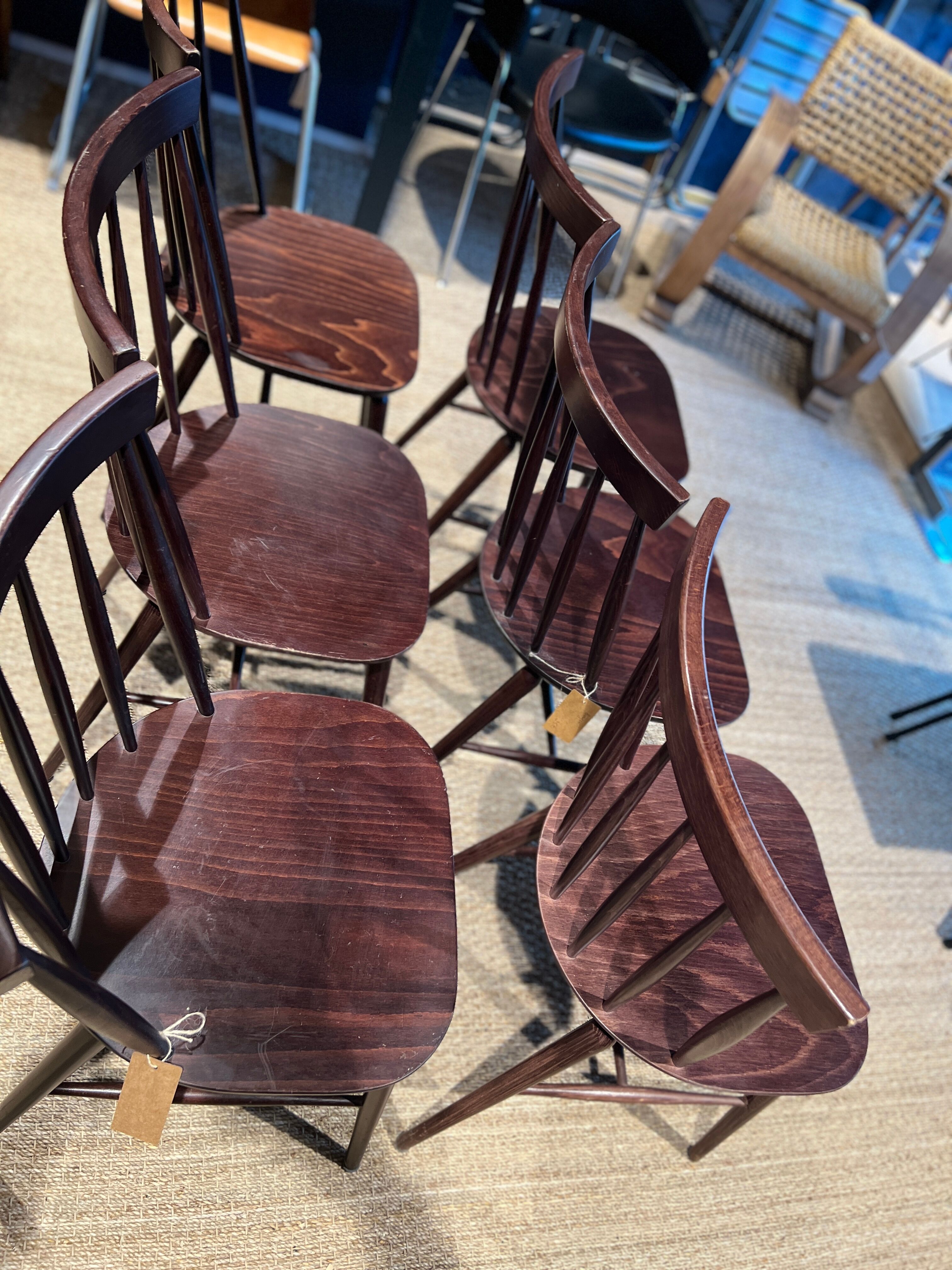 Set of 6 chairs in dark wood